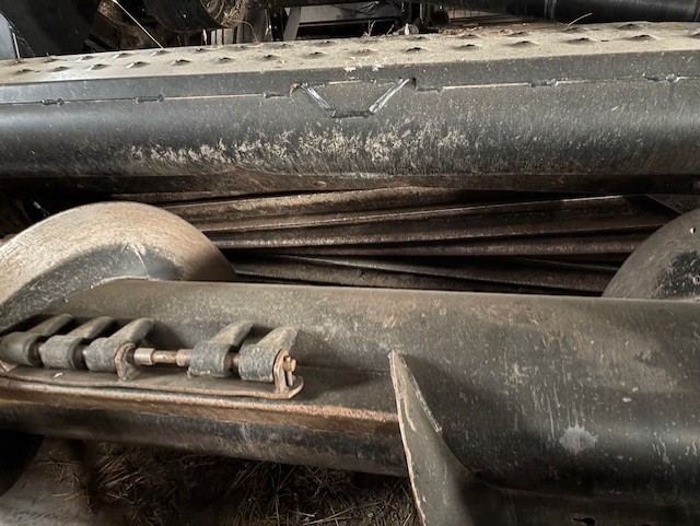 2002 MacDon 2952 Windrower