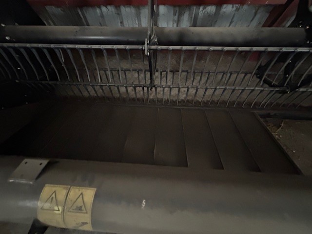 2002 MacDon 2952 Windrower