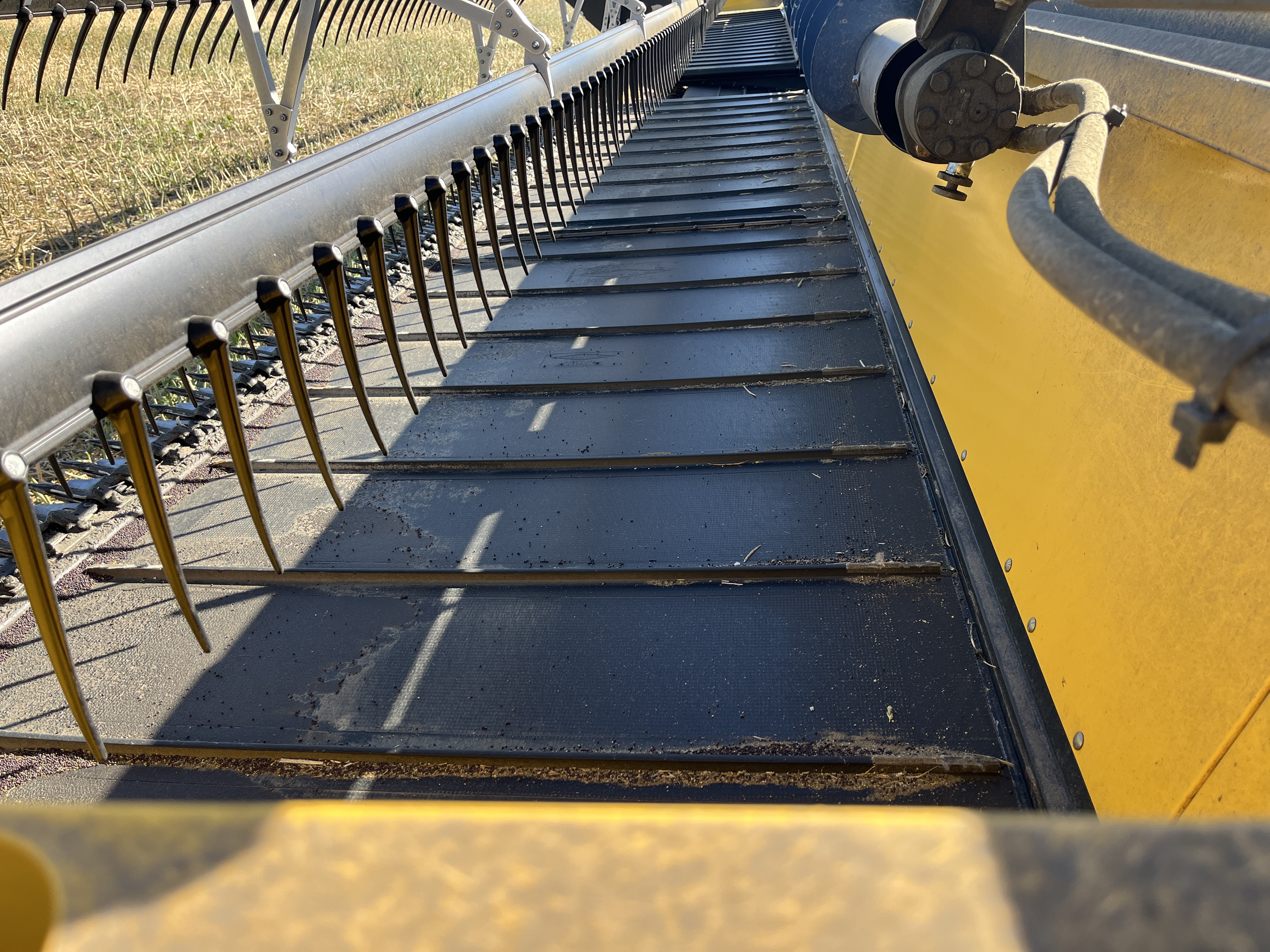 2010 New Holland 94C Header Draper