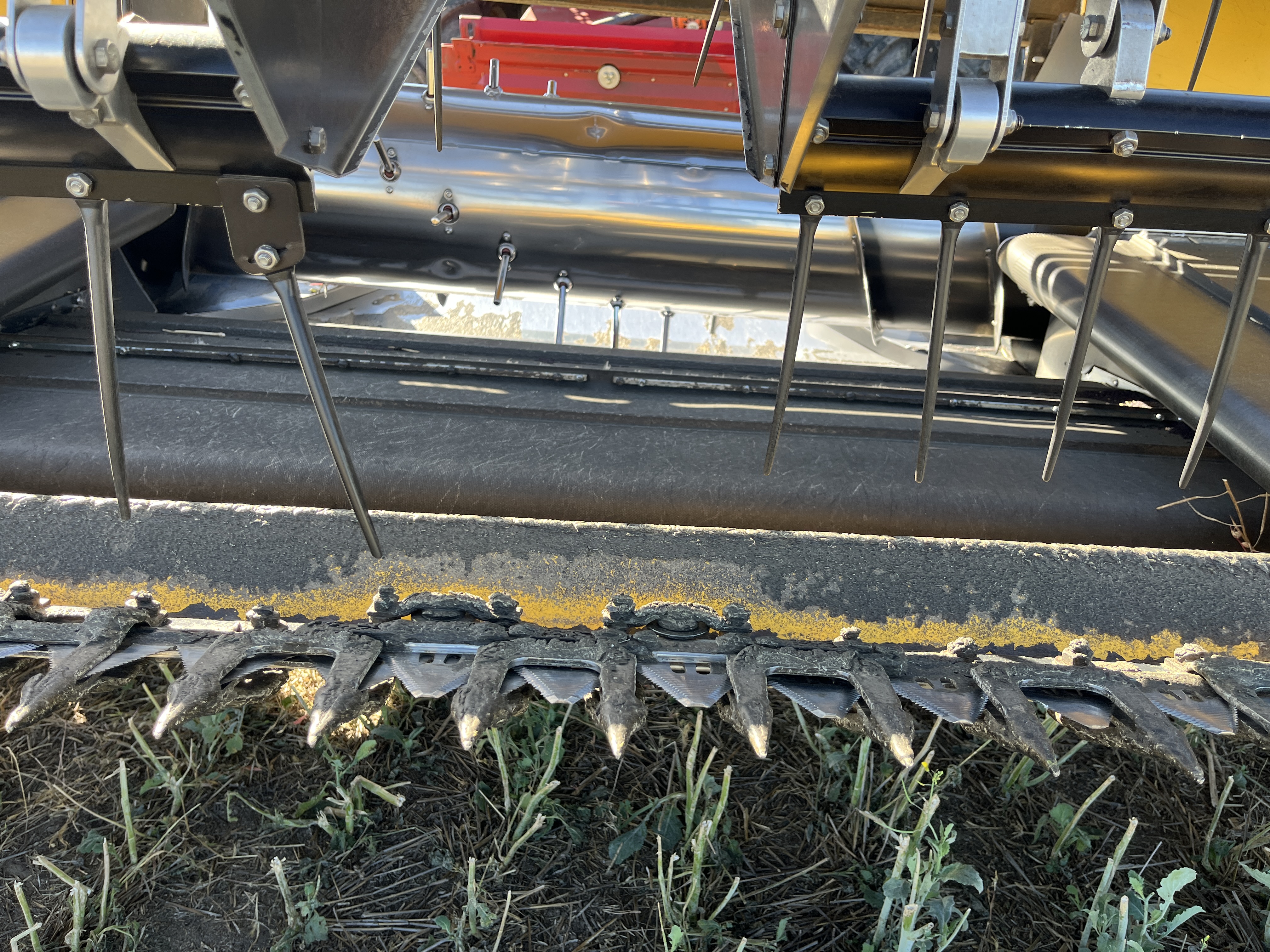 2010 New Holland 94C Header Draper