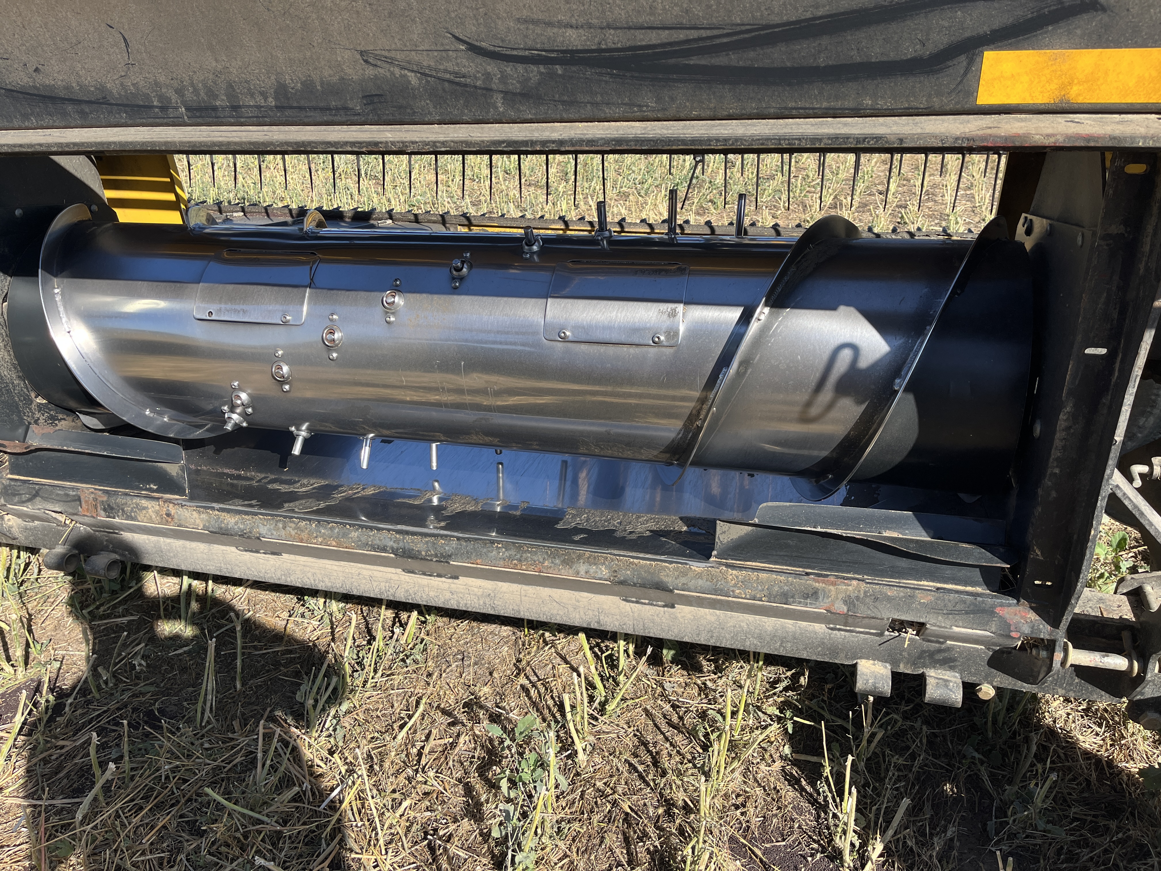 2010 New Holland 94C Header Draper