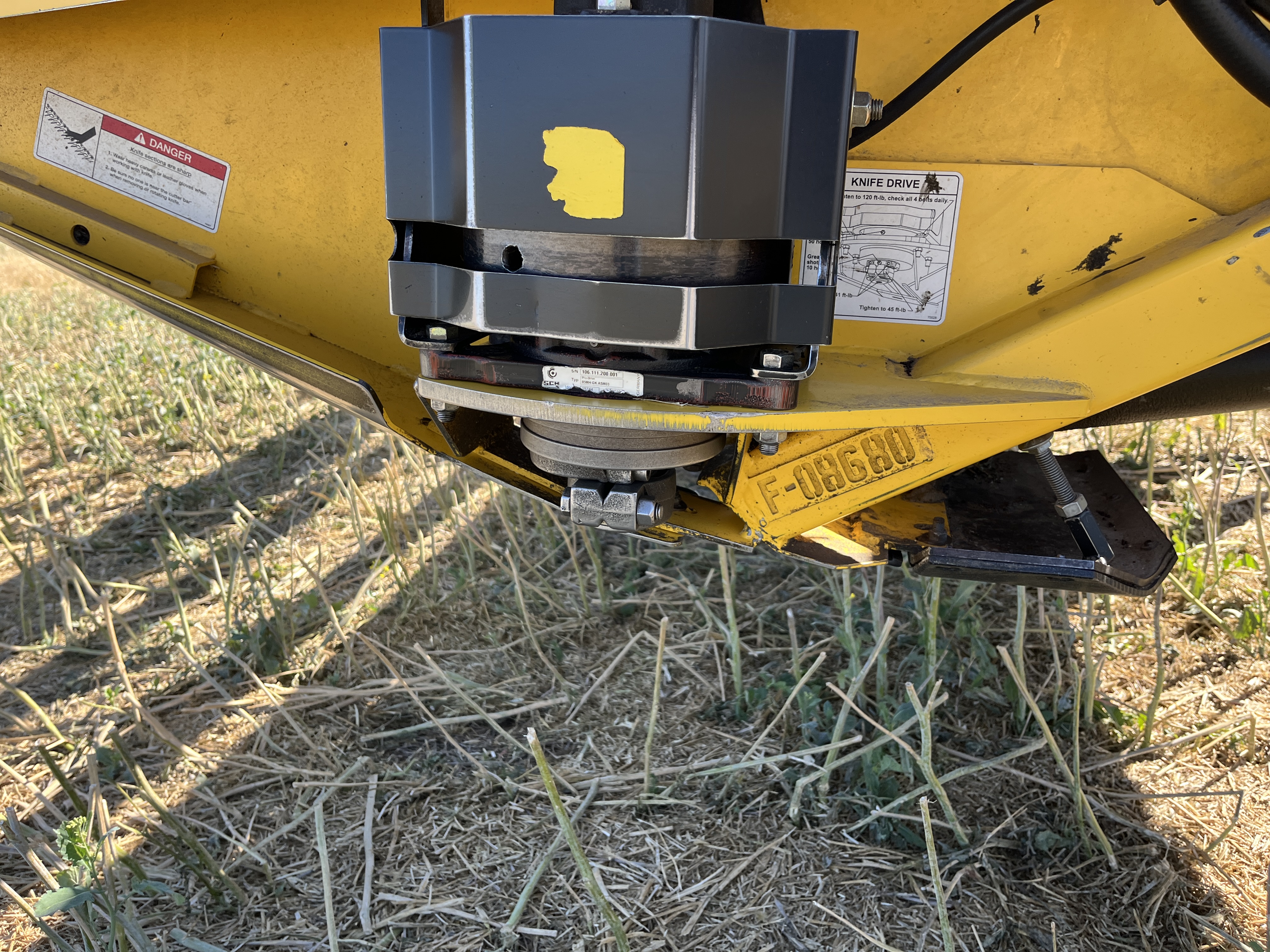 2010 New Holland 94C Header Draper