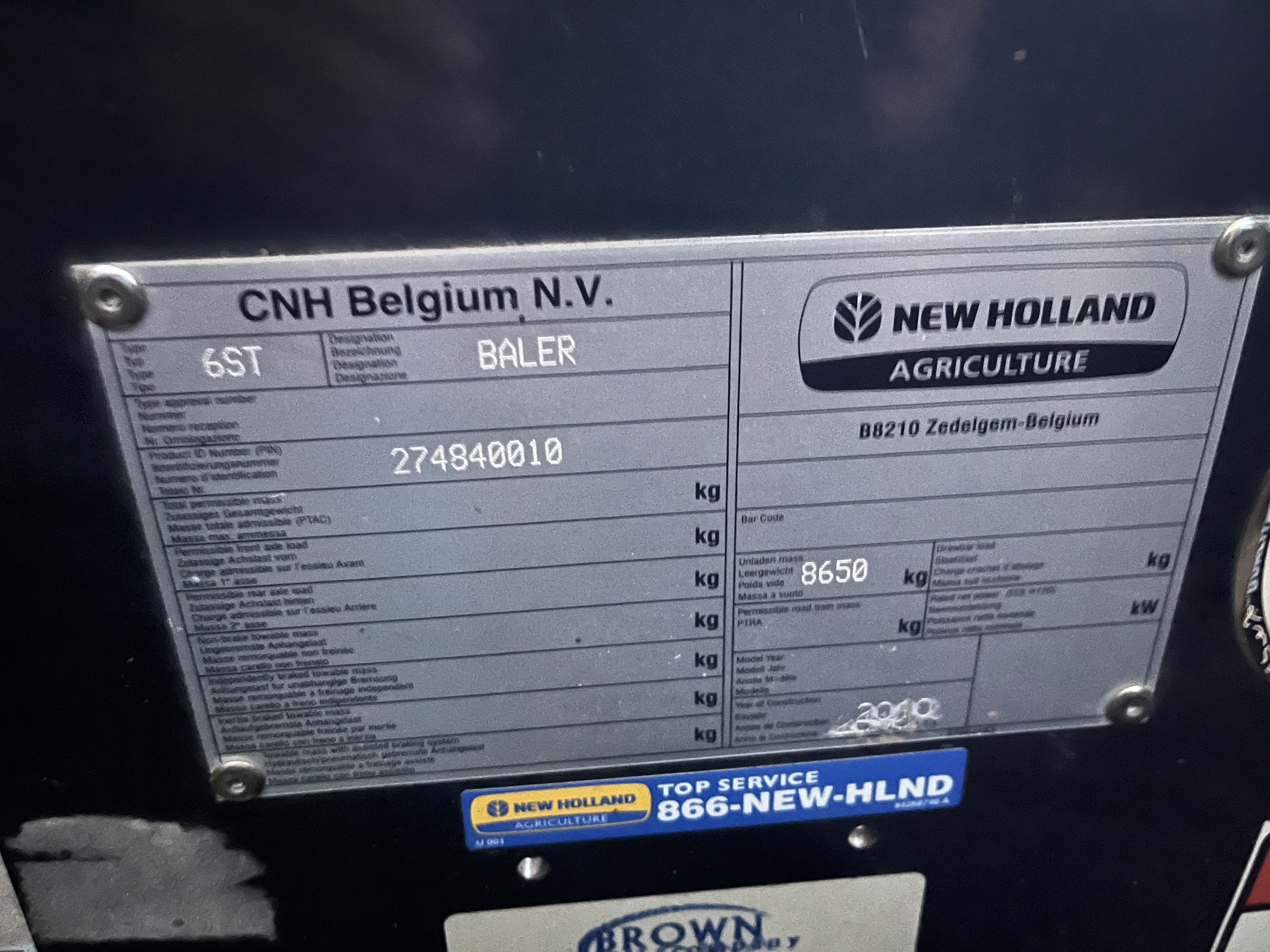2010 New Holland BB9080 Baler/Square