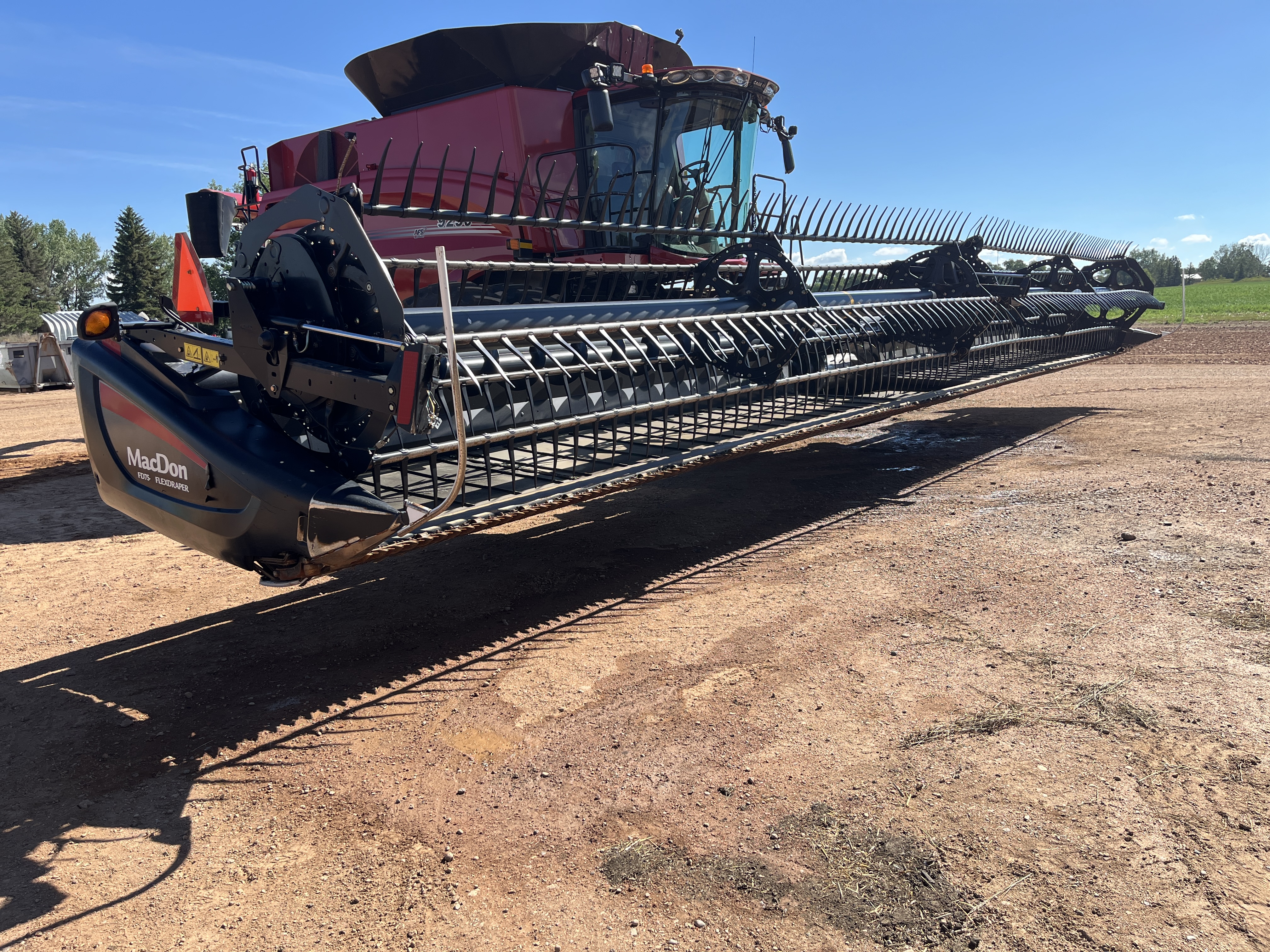 2014 MacDon FD75 Header Draper
