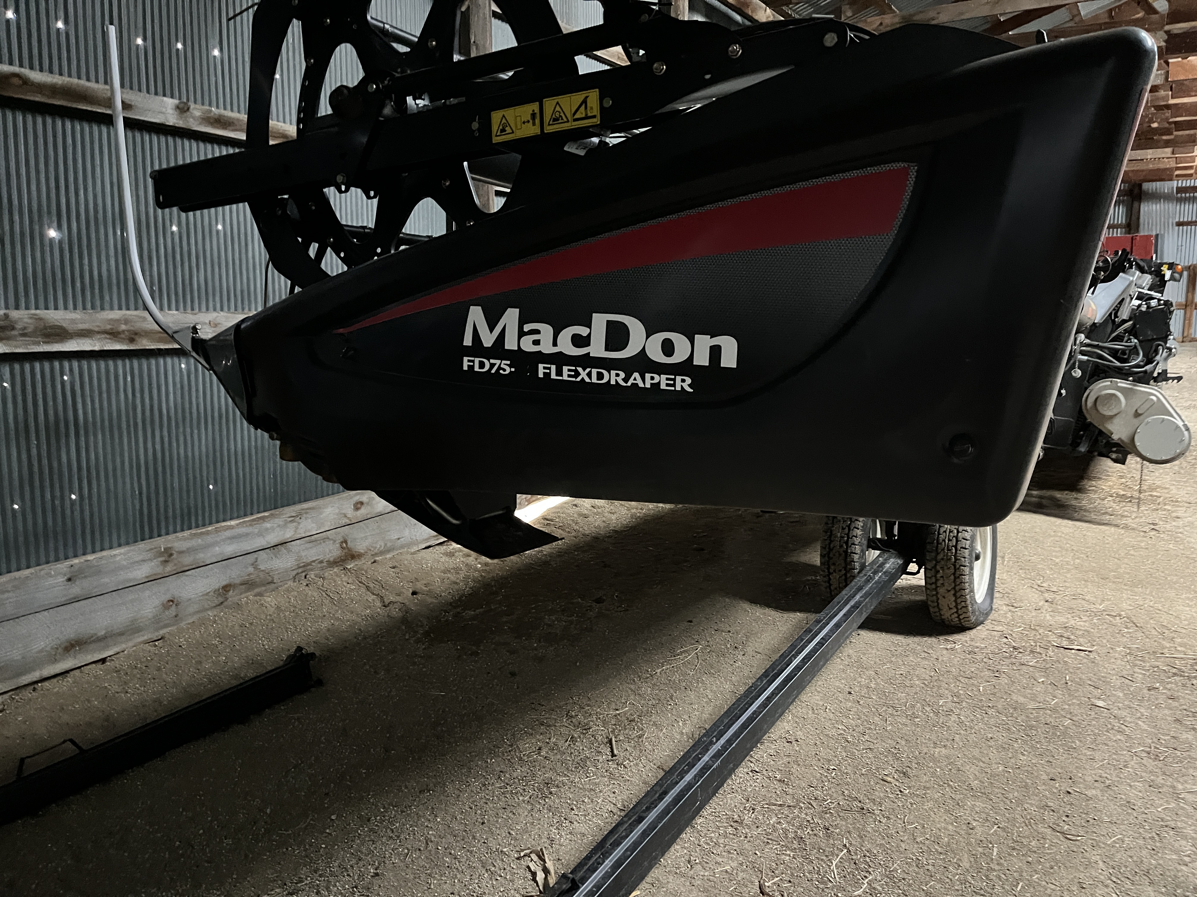 2014 MacDon FD75-45 Header Combine