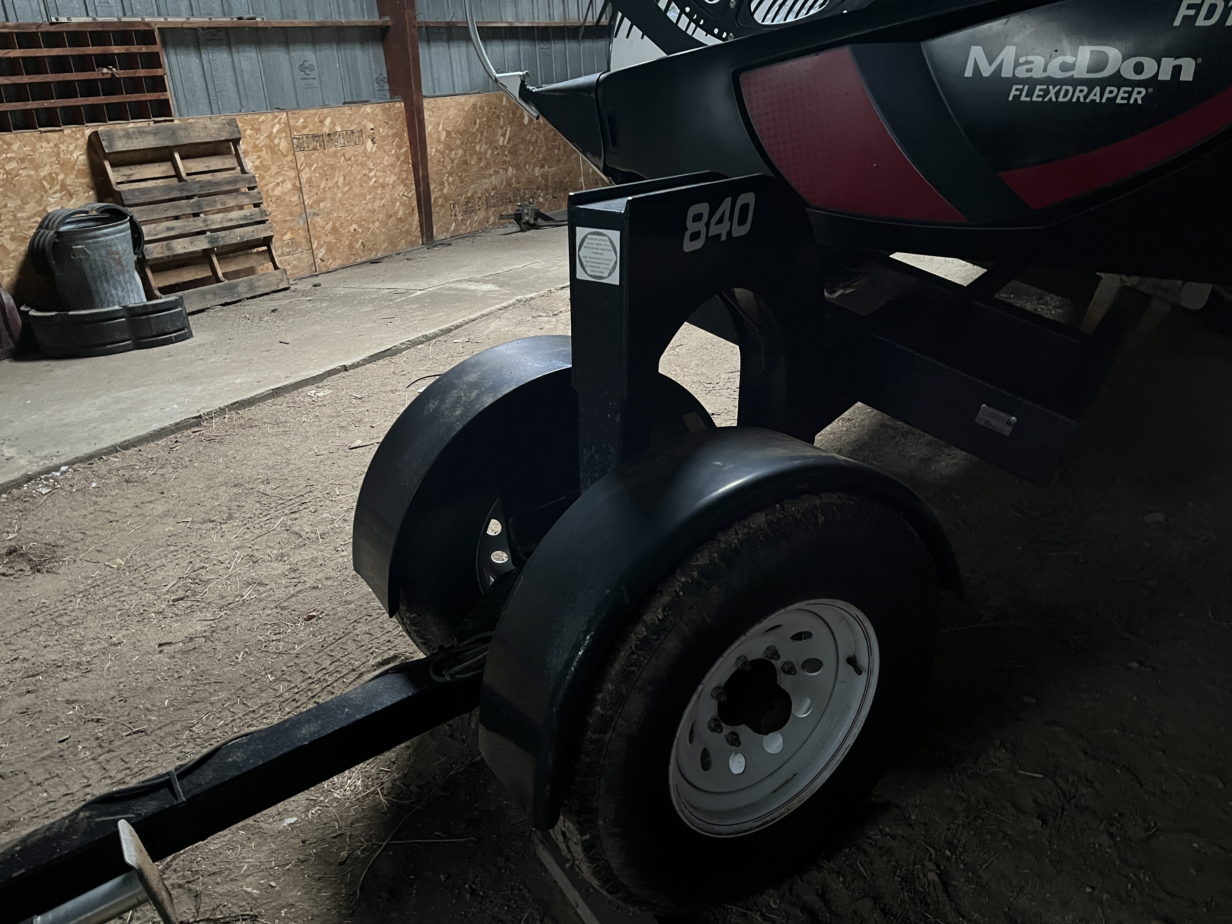 Industrias America 840 Header Transport