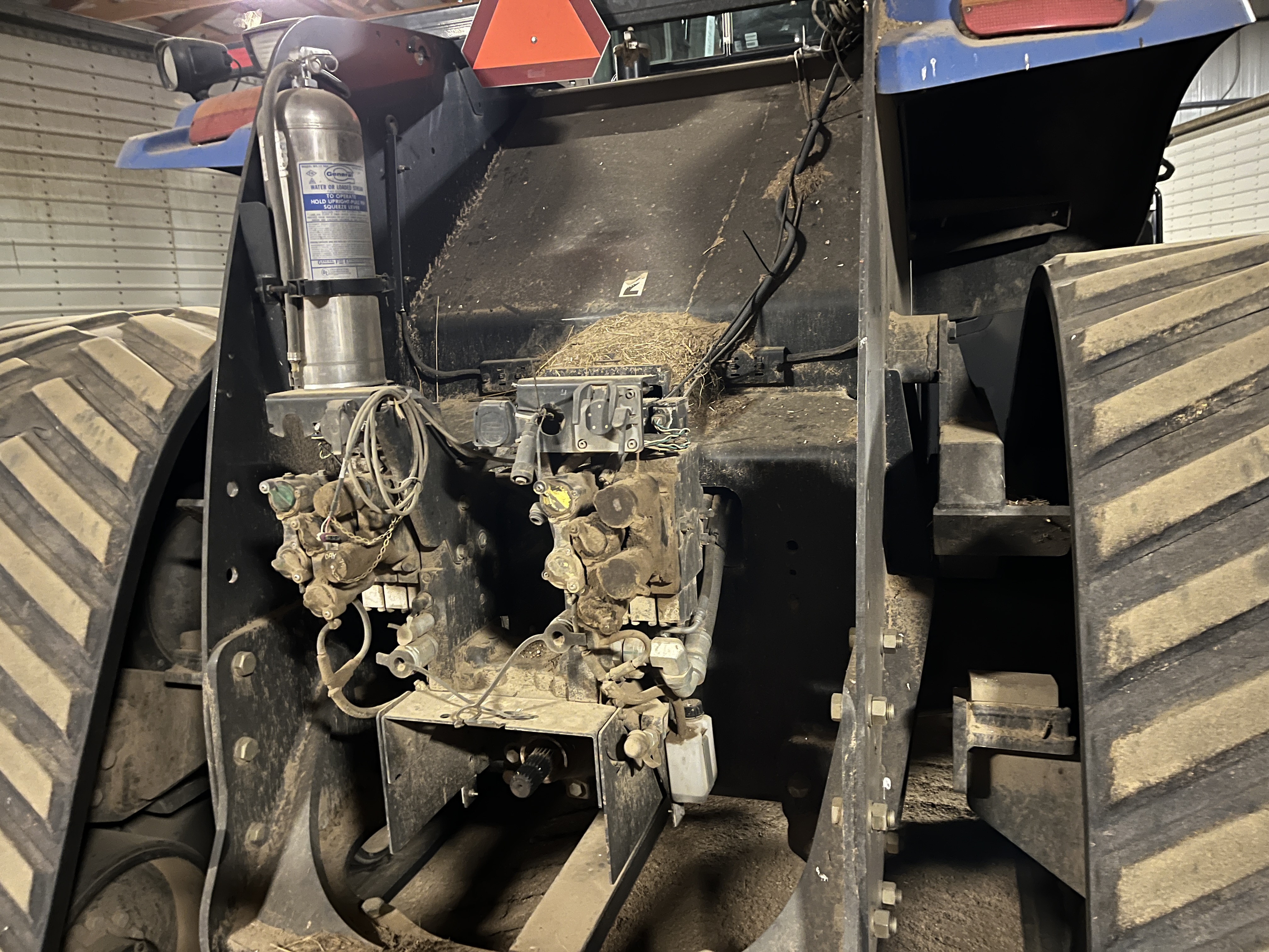 2014 New Holland T9.645 SmartTrax Tractor