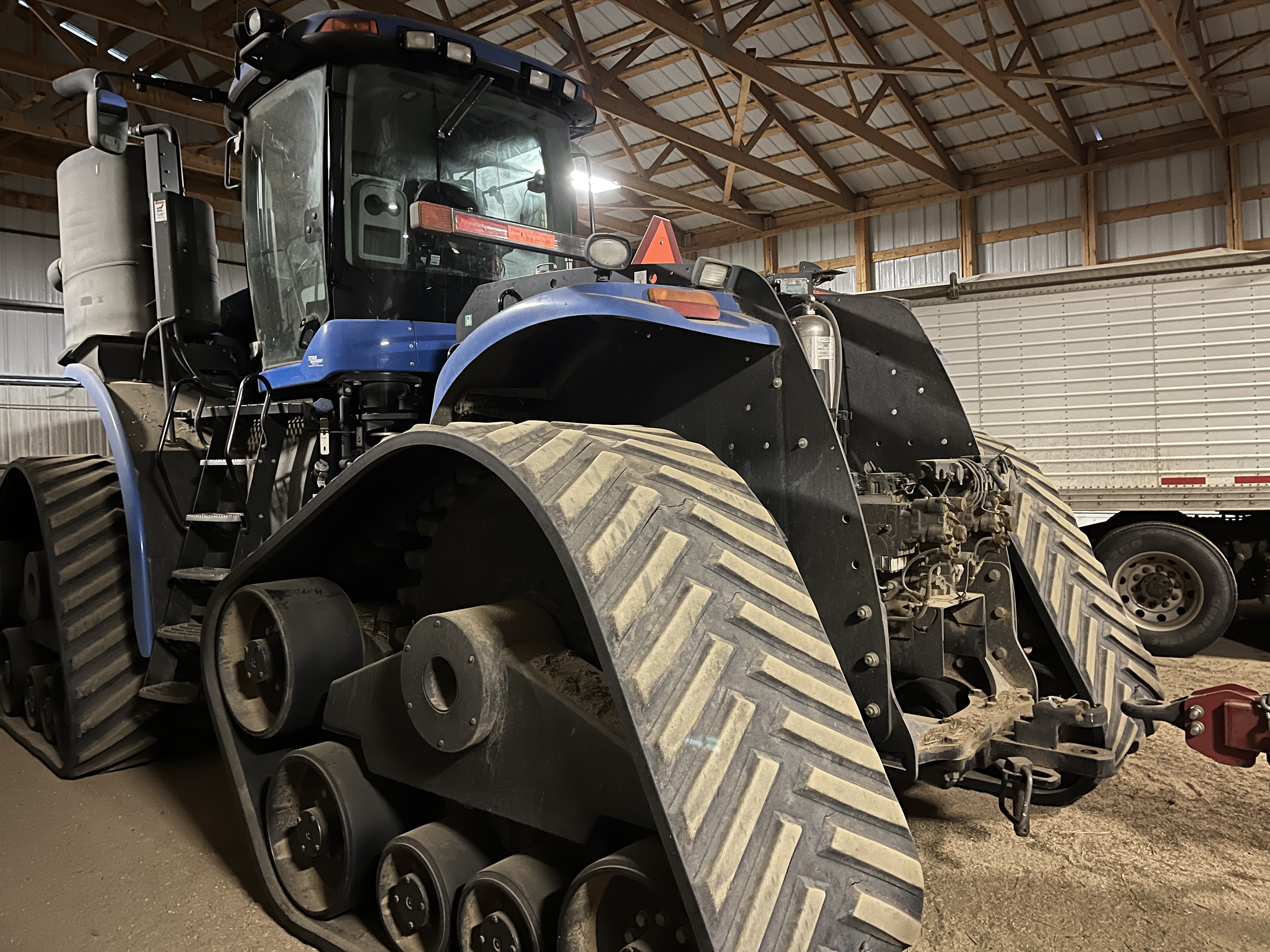 2014 New Holland T9.645 SmartTrax Tractor