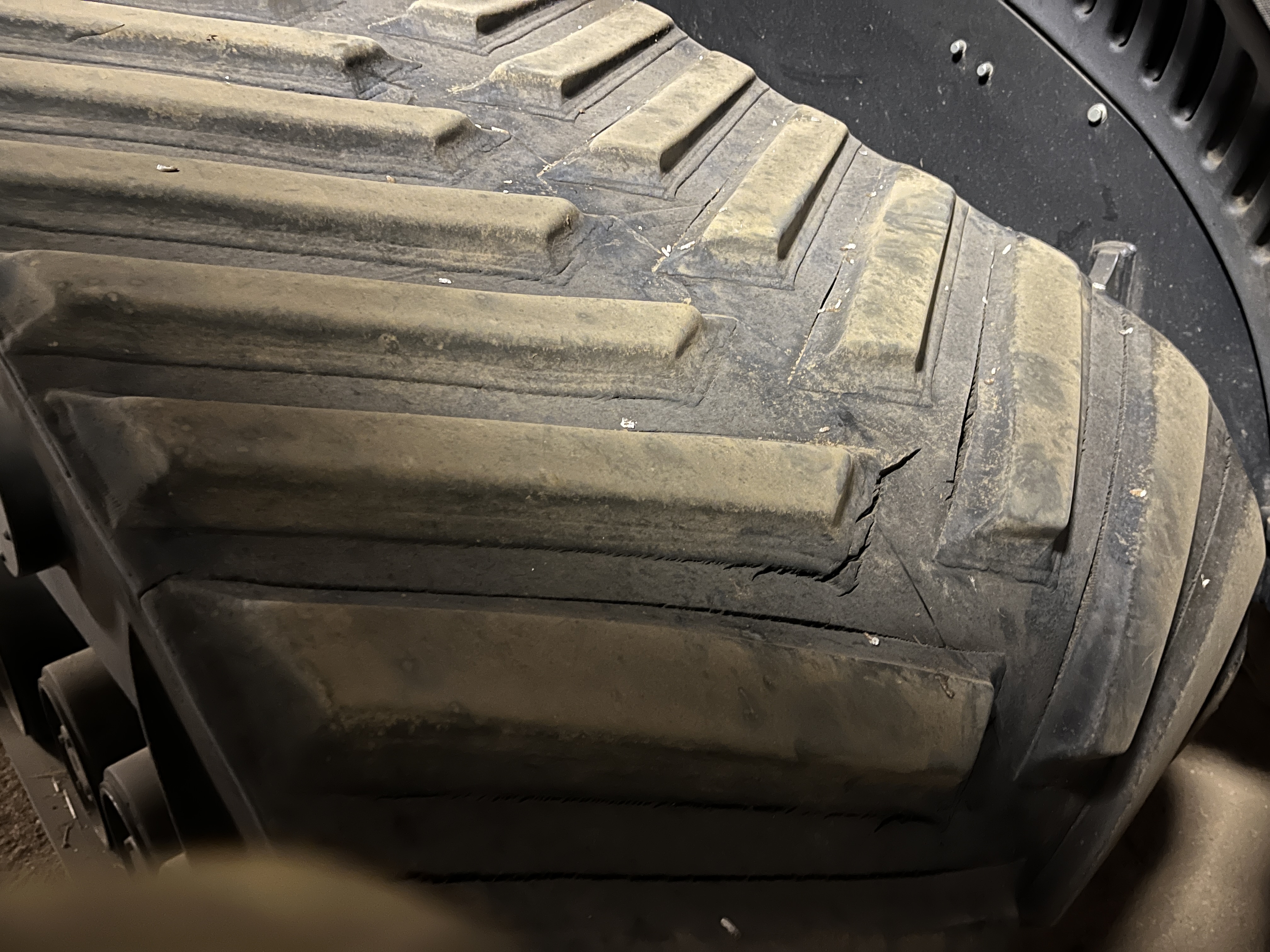 2014 New Holland T9.645 SmartTrax Tractor