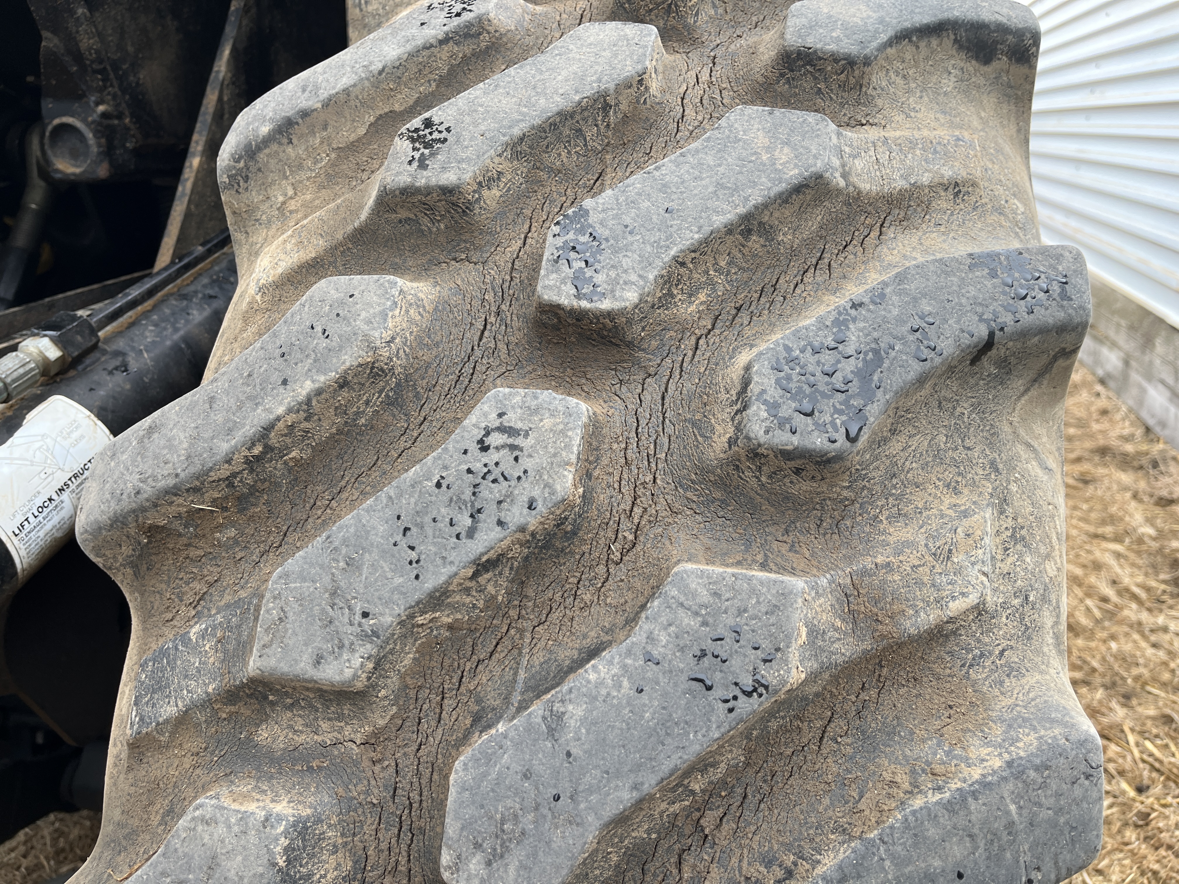 2012 New Holland TV6070 Tractor