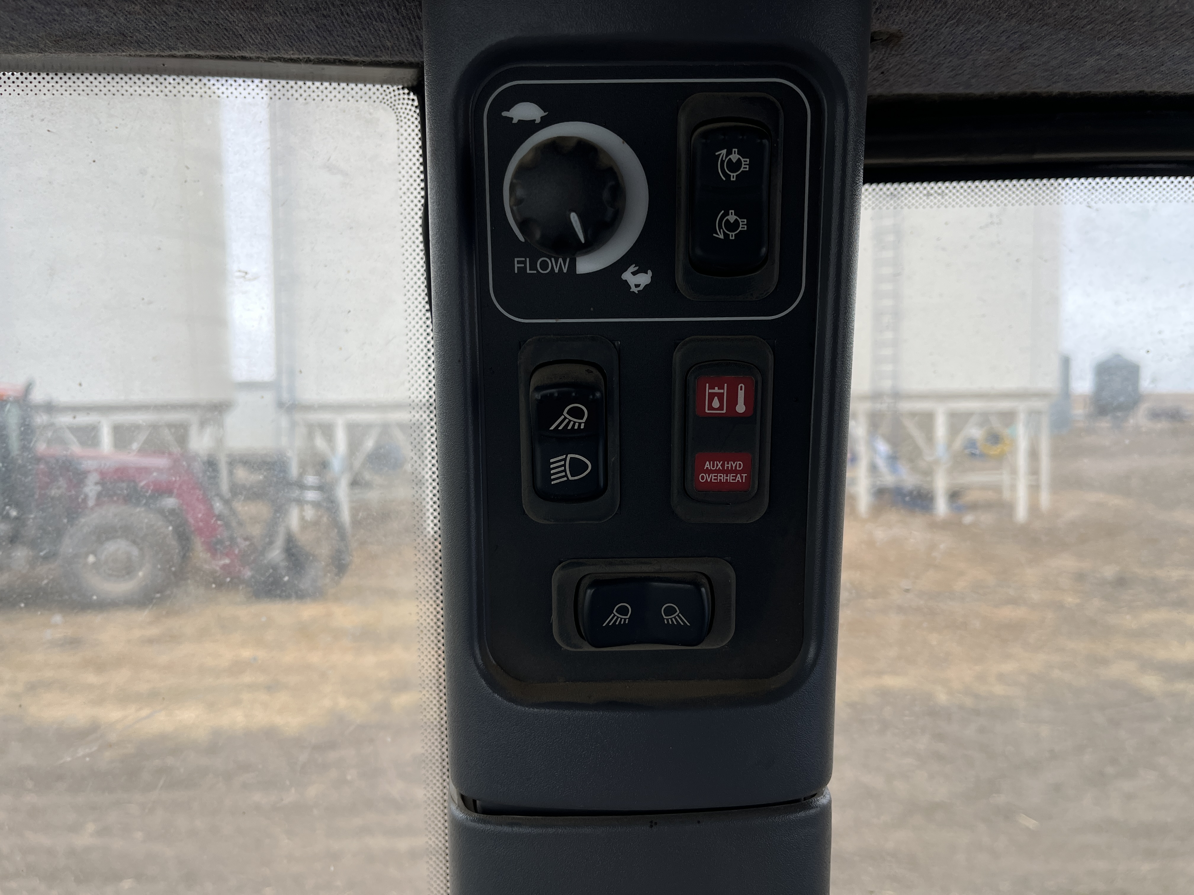 2012 New Holland TV6070 Tractor