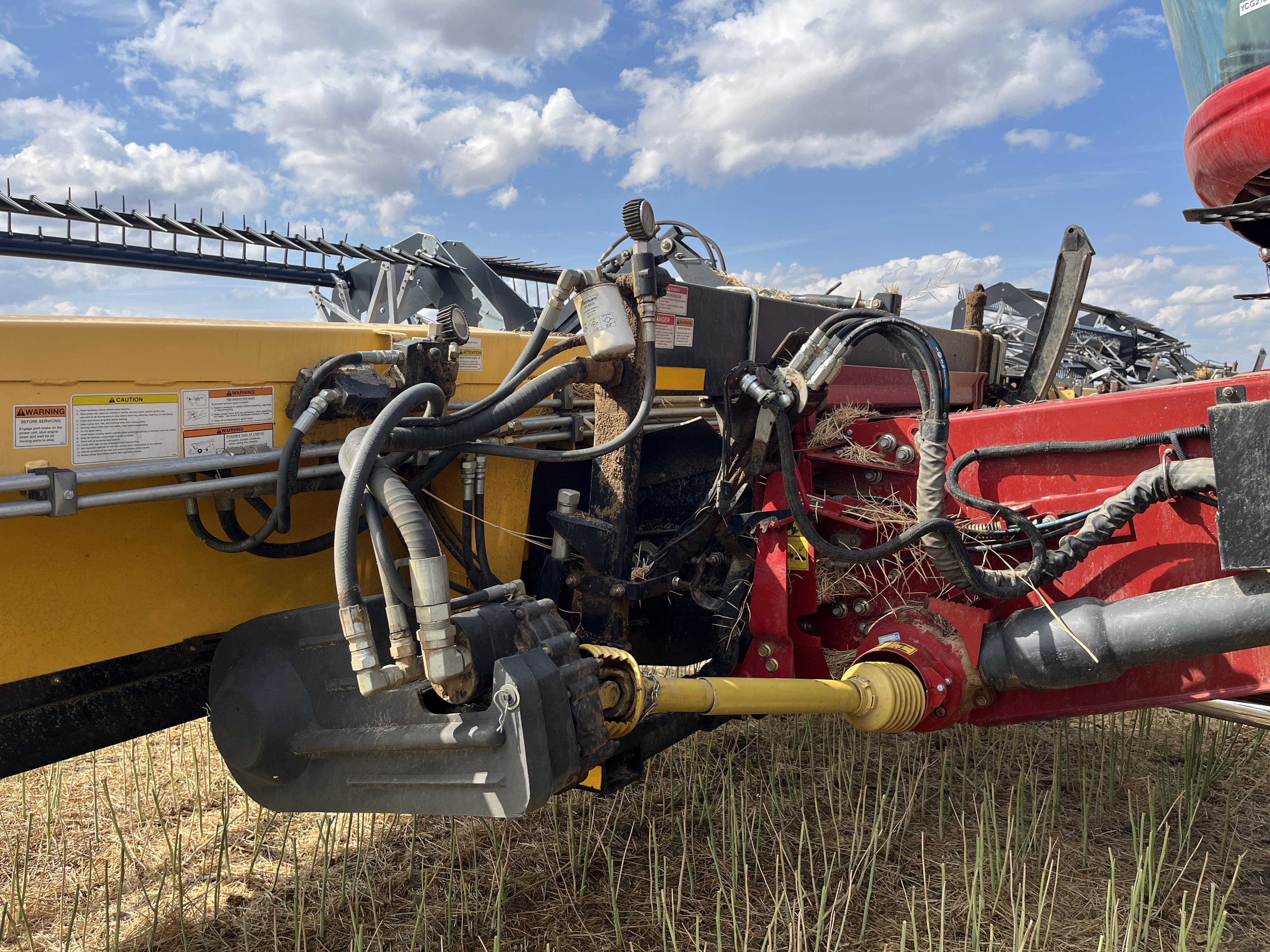 2009 New Holland 94C-40 Header Combine