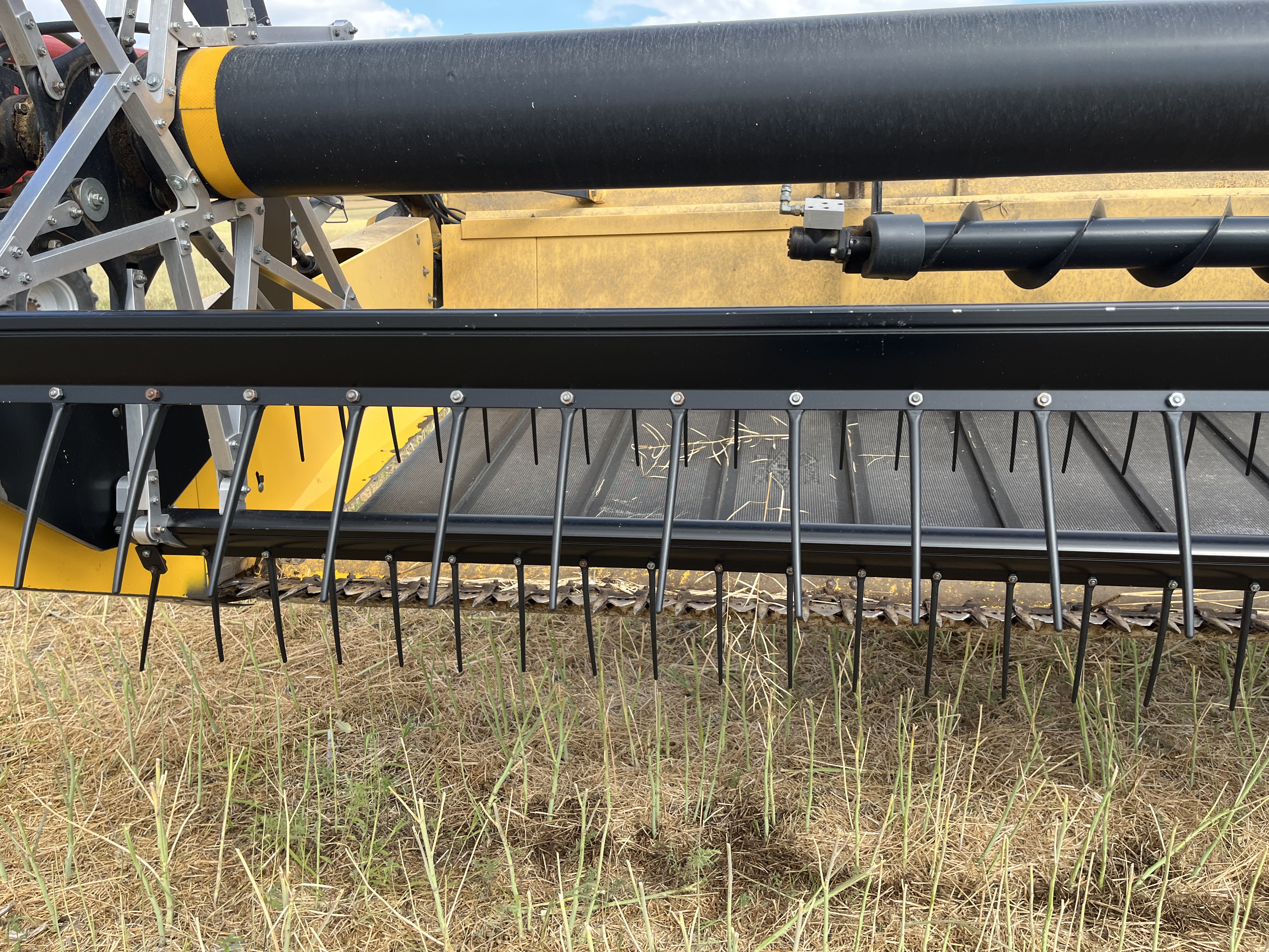 2009 New Holland 94C-40 Header Combine