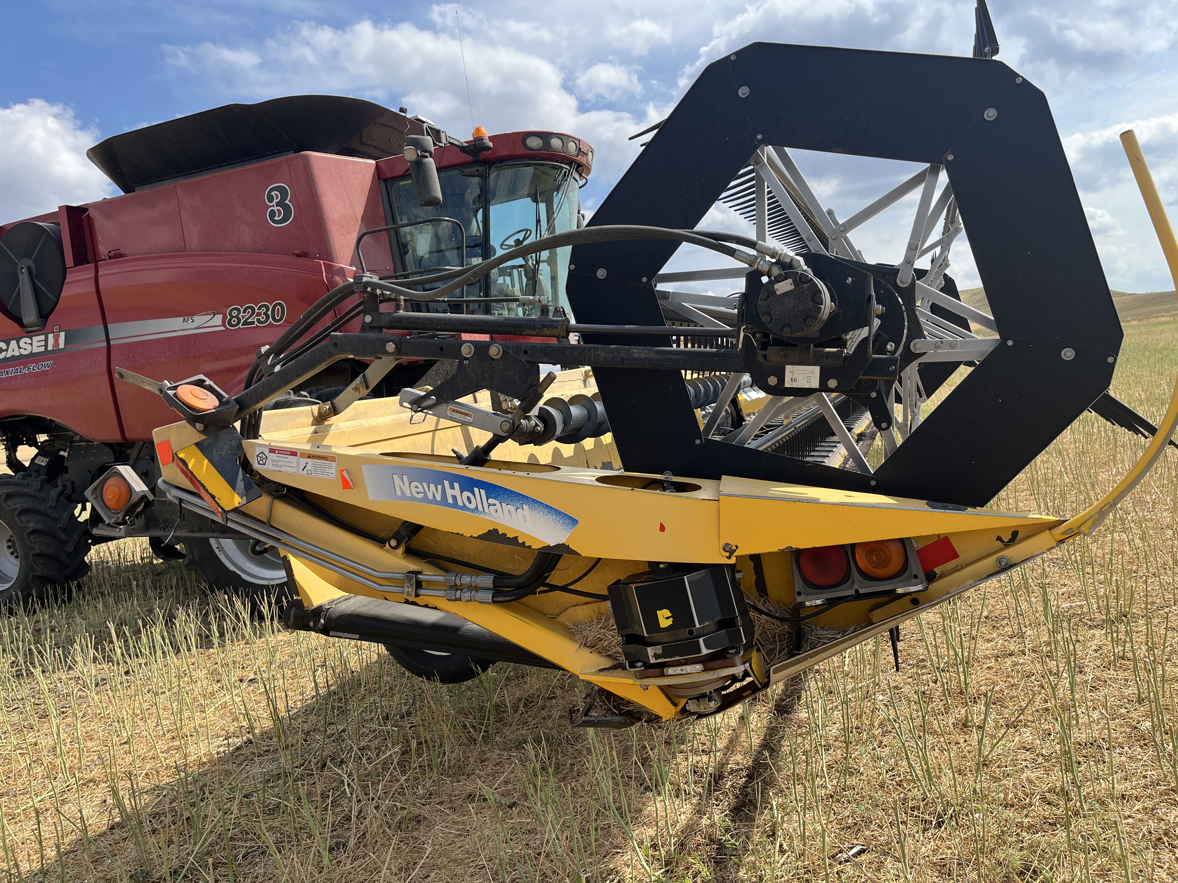 2009 New Holland 94C-40 Header Combine