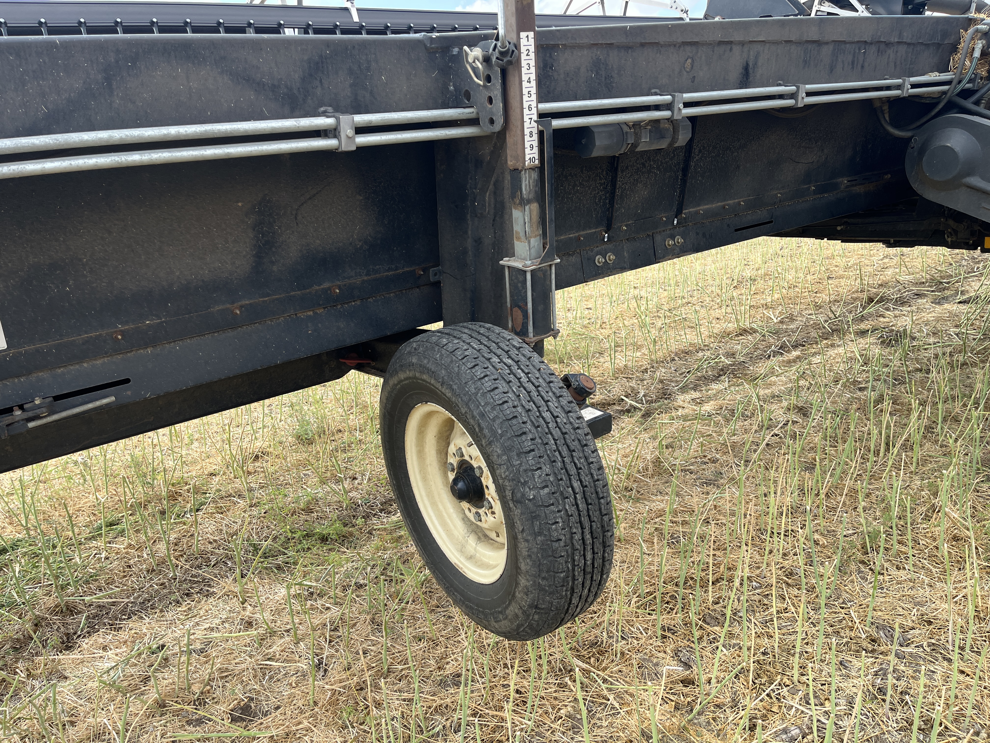 2009 Honey Bee SP40 Header Draper