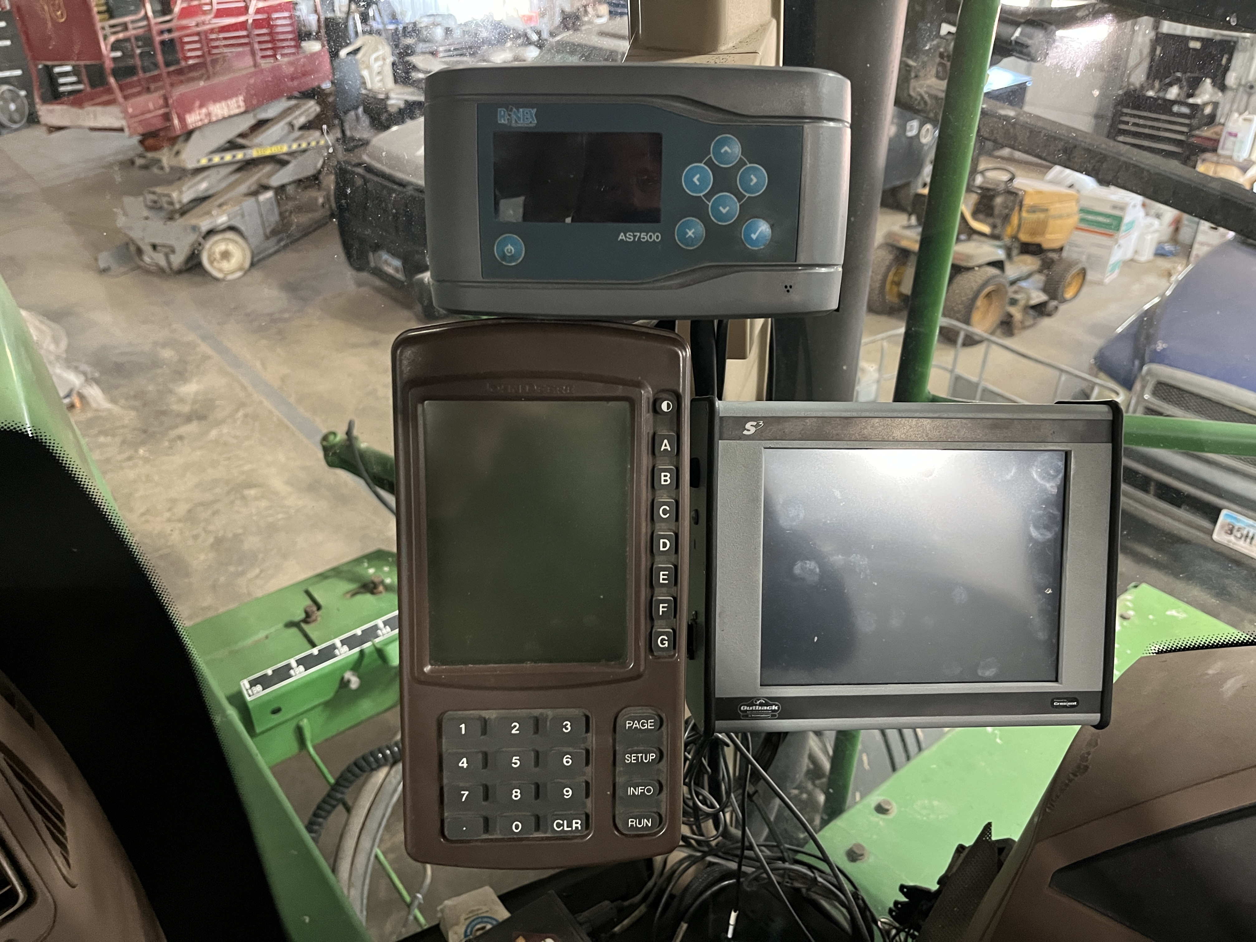 2000 John Deere 4700 Sprayer/High Clearance