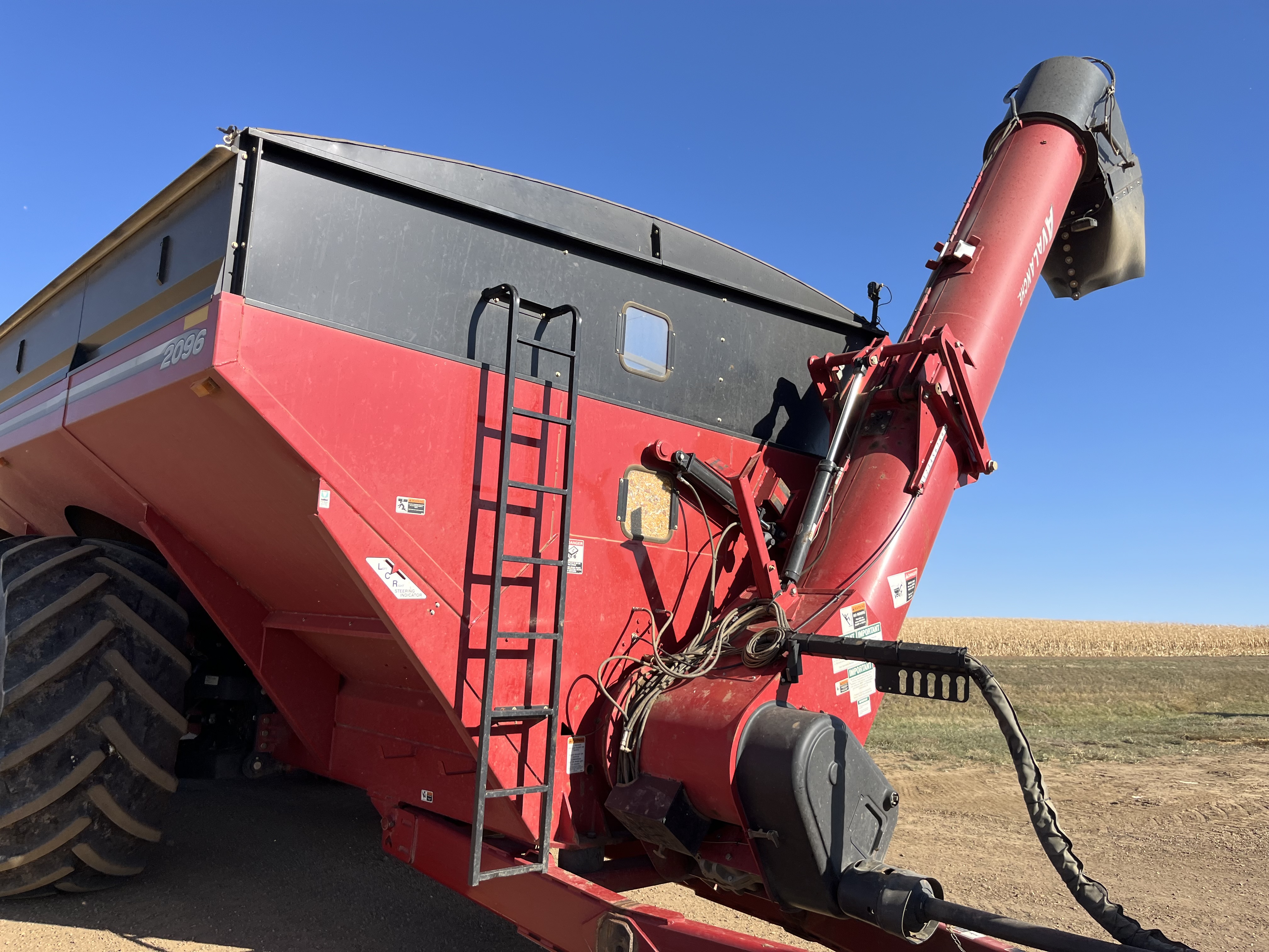 2018 Brent 2096 Grain Cart