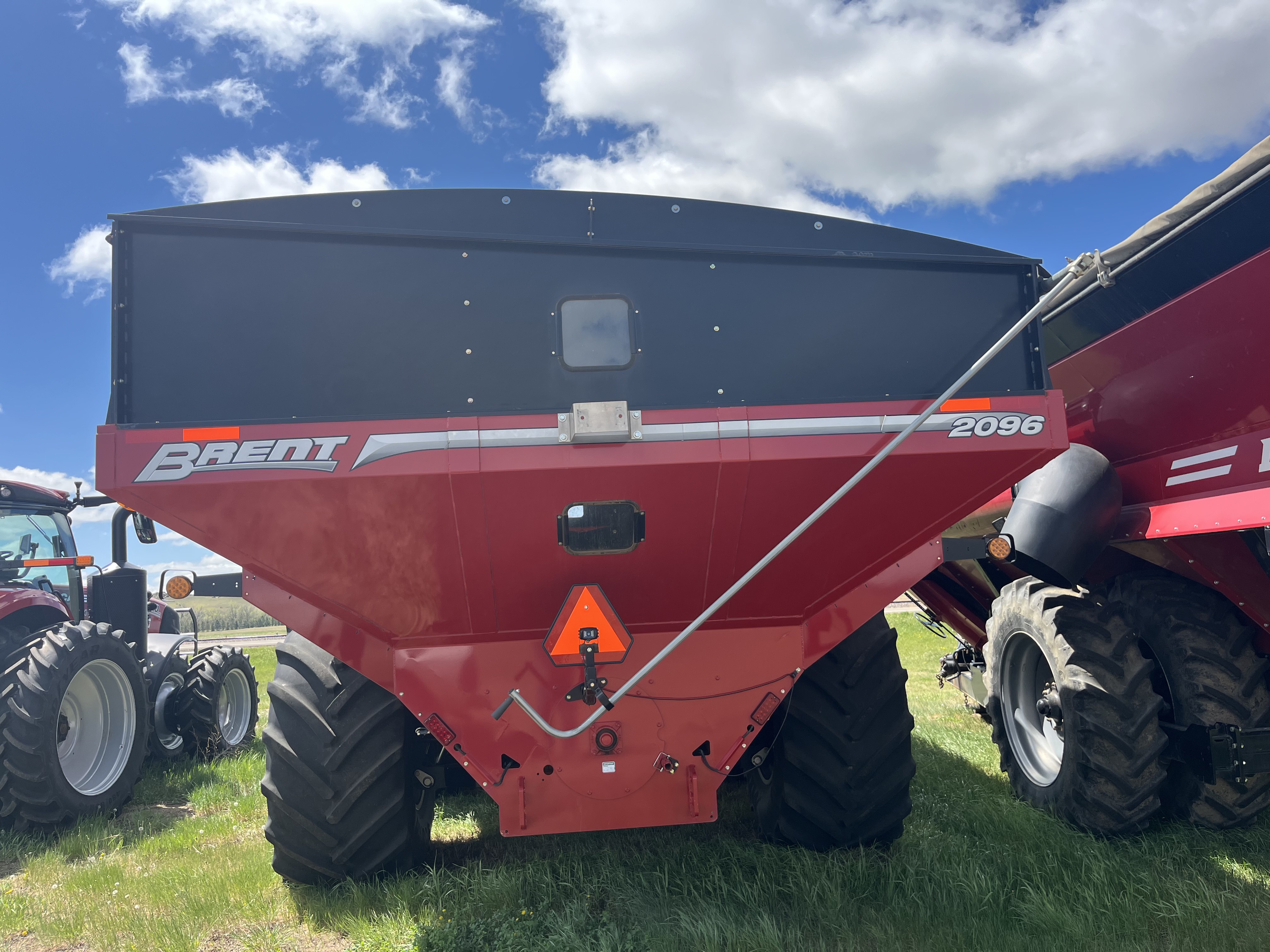 2018 Brent 2096 Grain Cart