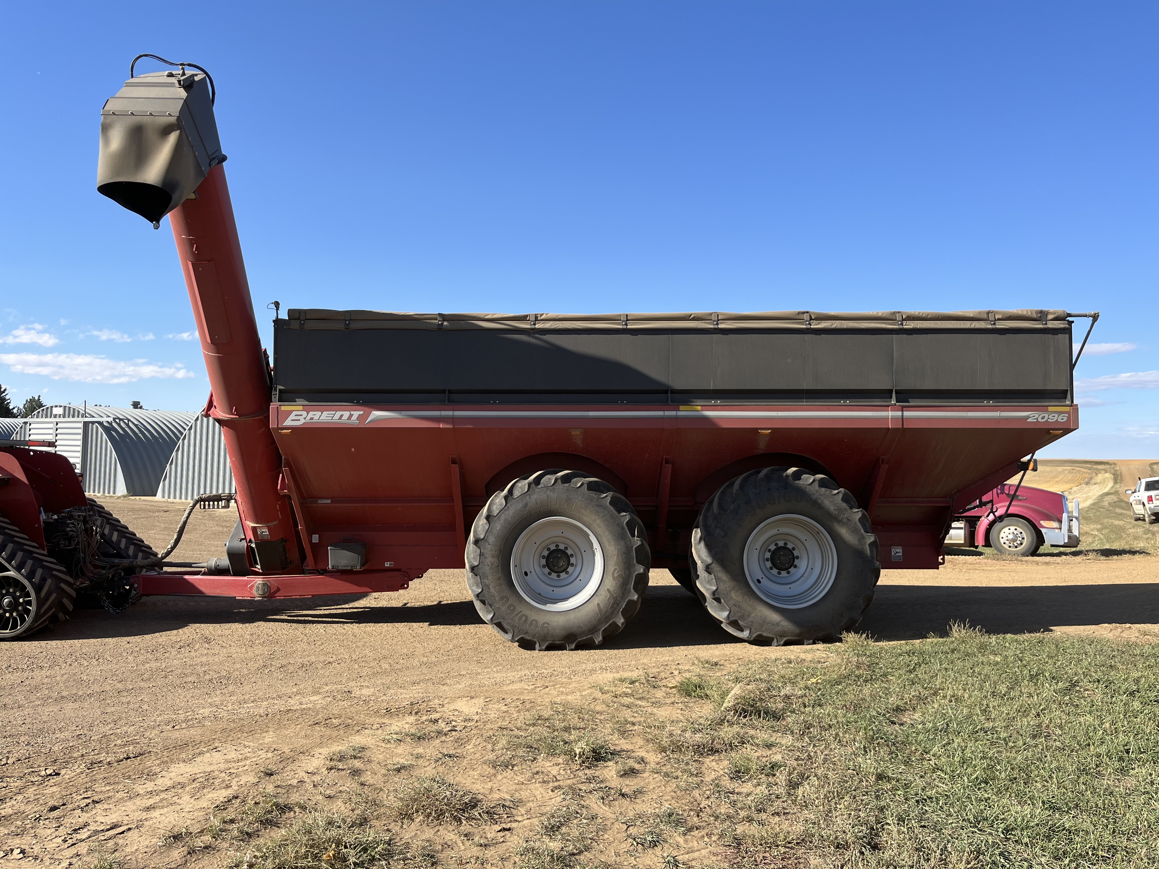 2018 Brent 2096 Grain Cart