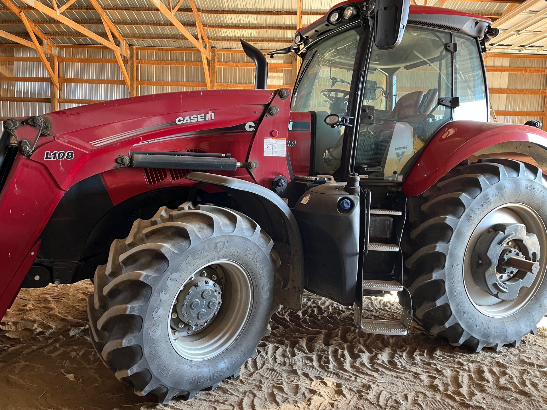 2018 Case IH MAGNUM200 Tractor