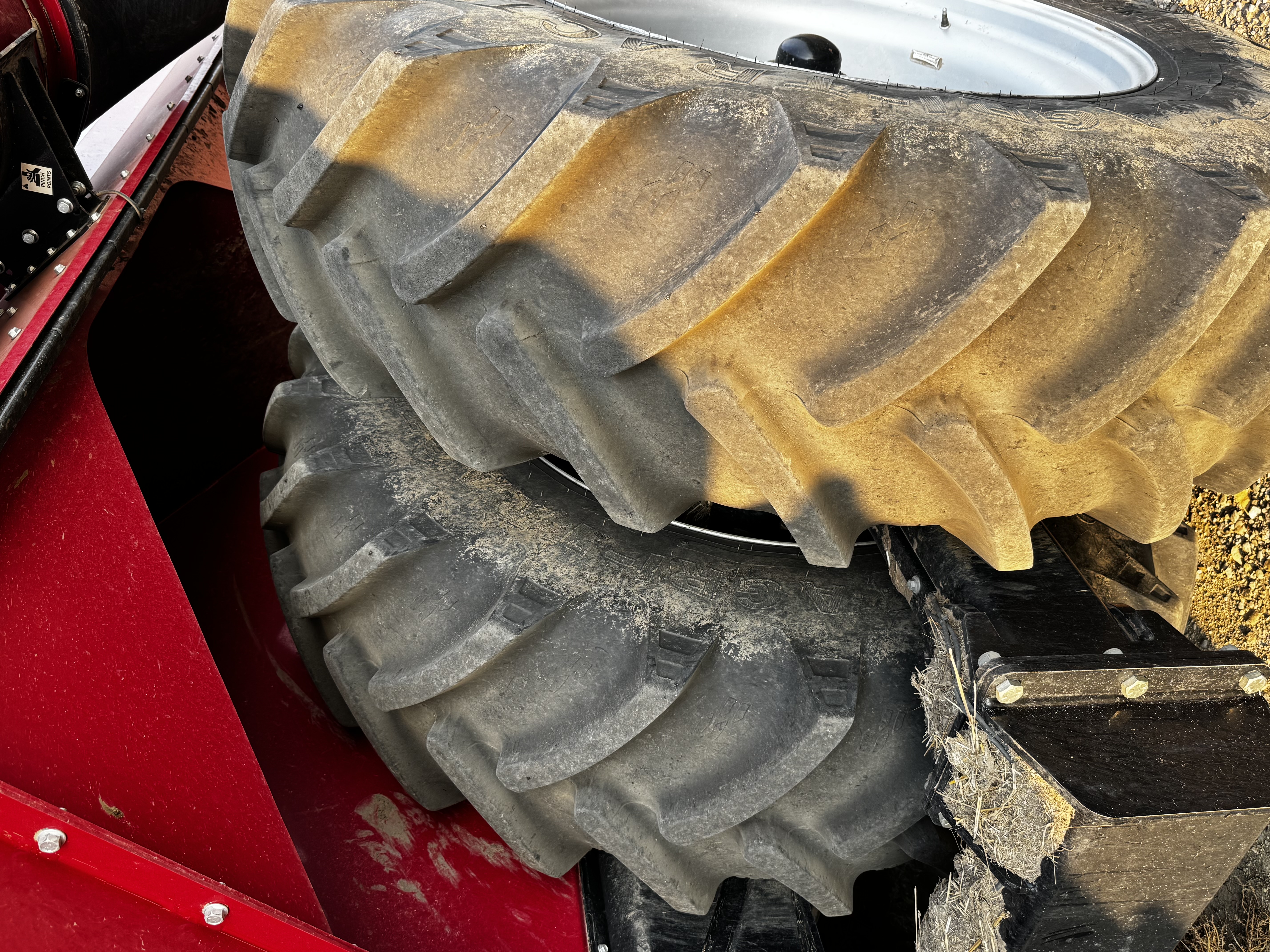 2021 Demco 1300 Grain Cart