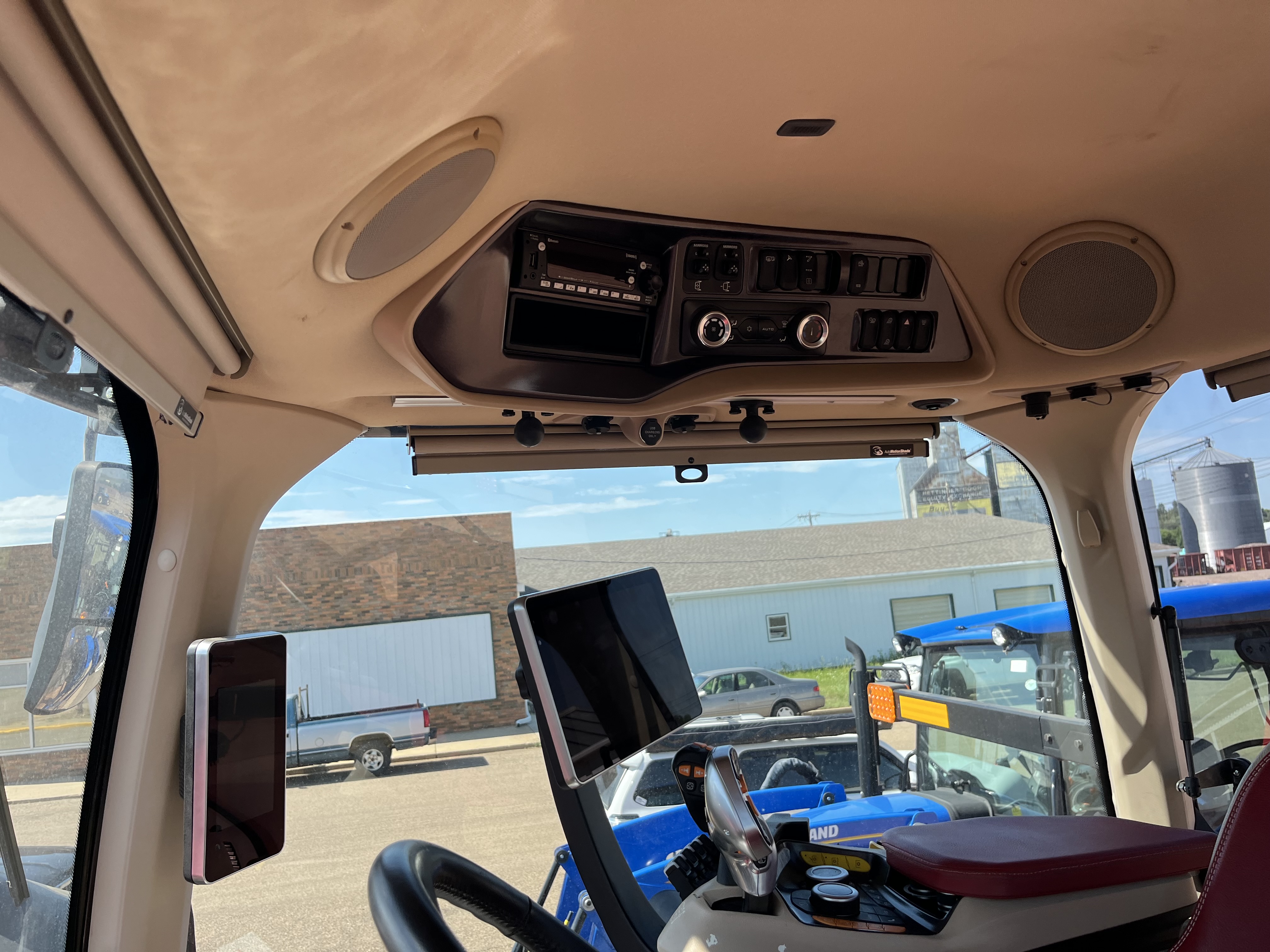 2023 Case IH Magnum 200 AFS Tractor