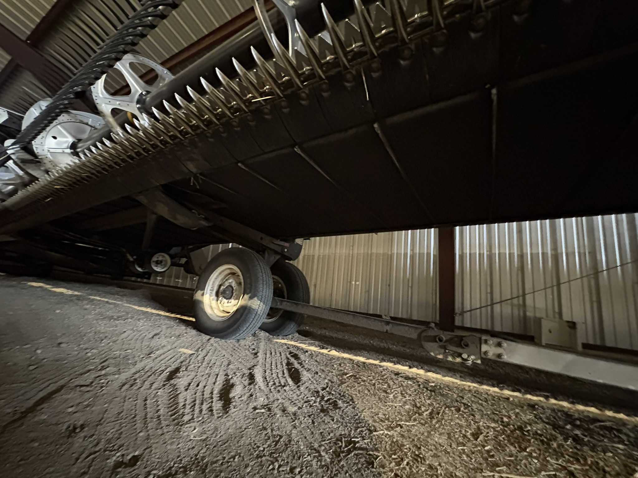 2022 MacDon FD250 Header Combine