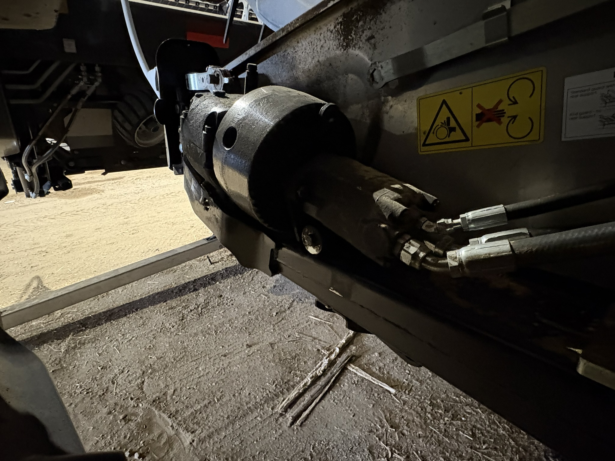 2022 MacDon FD250 Header Combine