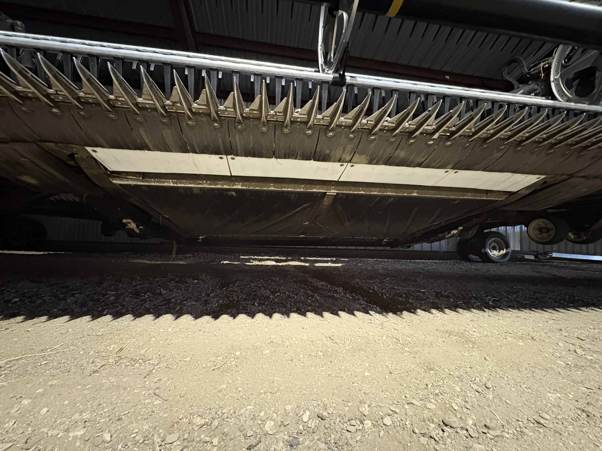 2022 MacDon FD250 Header Combine