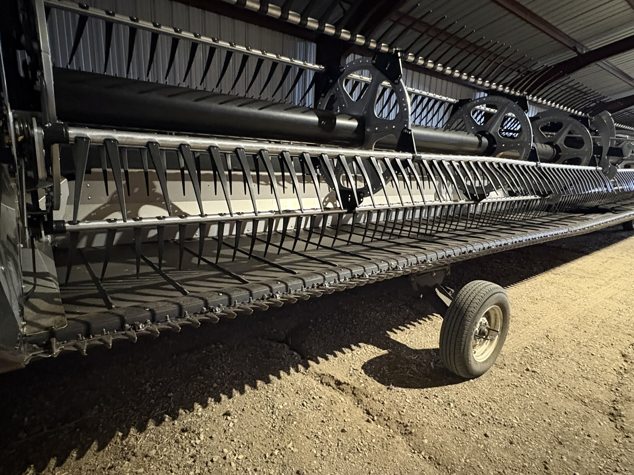 2022 MacDon FD250 Header Combine