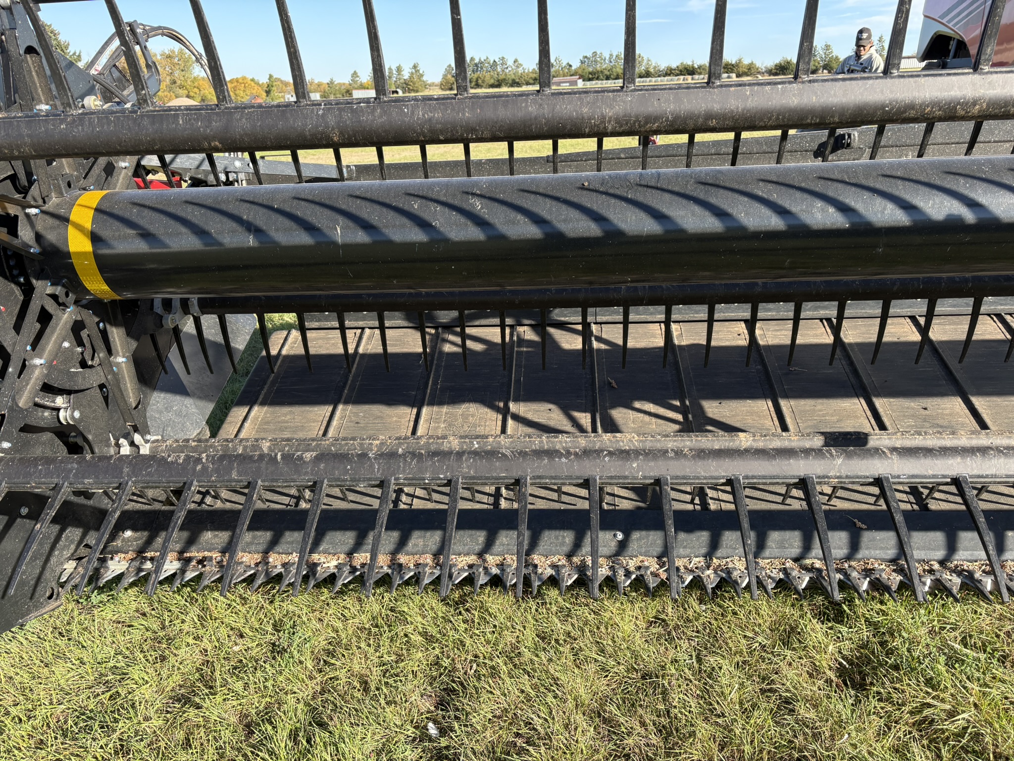 2025 Honey Bee WSC362 Header Draper