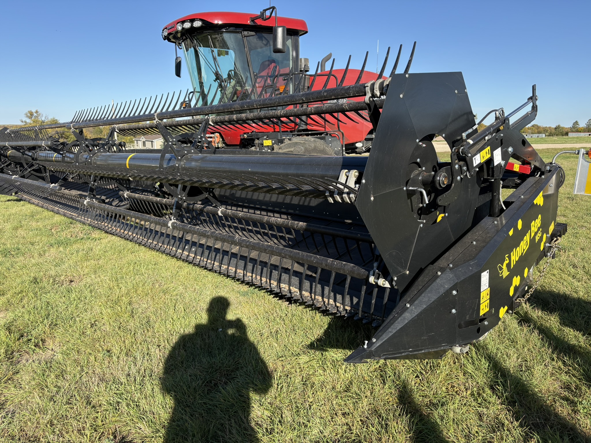 2025 Honey Bee WSC362 Header Draper
