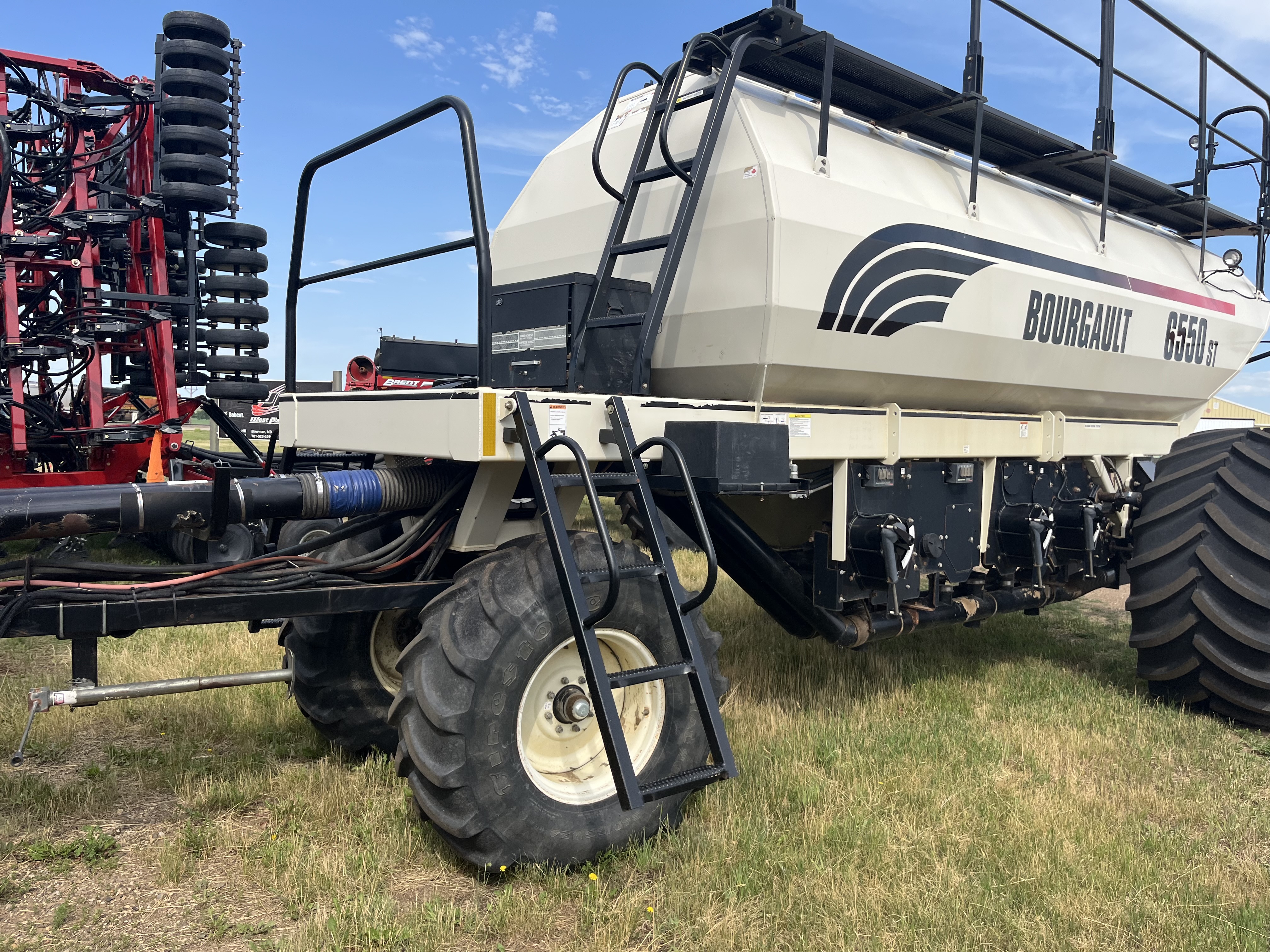 2010 Bourgault 3710 Air Drill