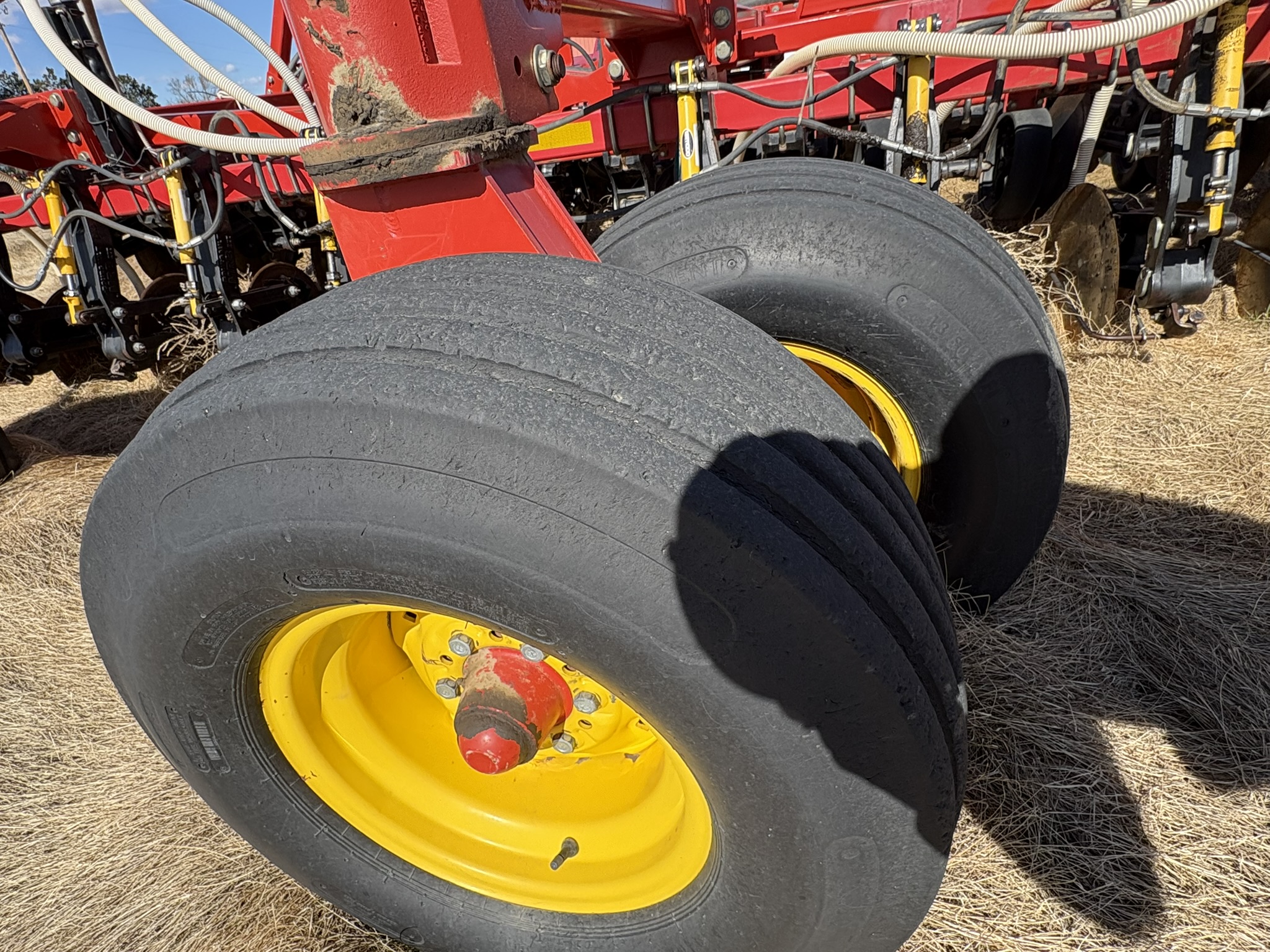 2010 Bourgault 3710 Air Drill