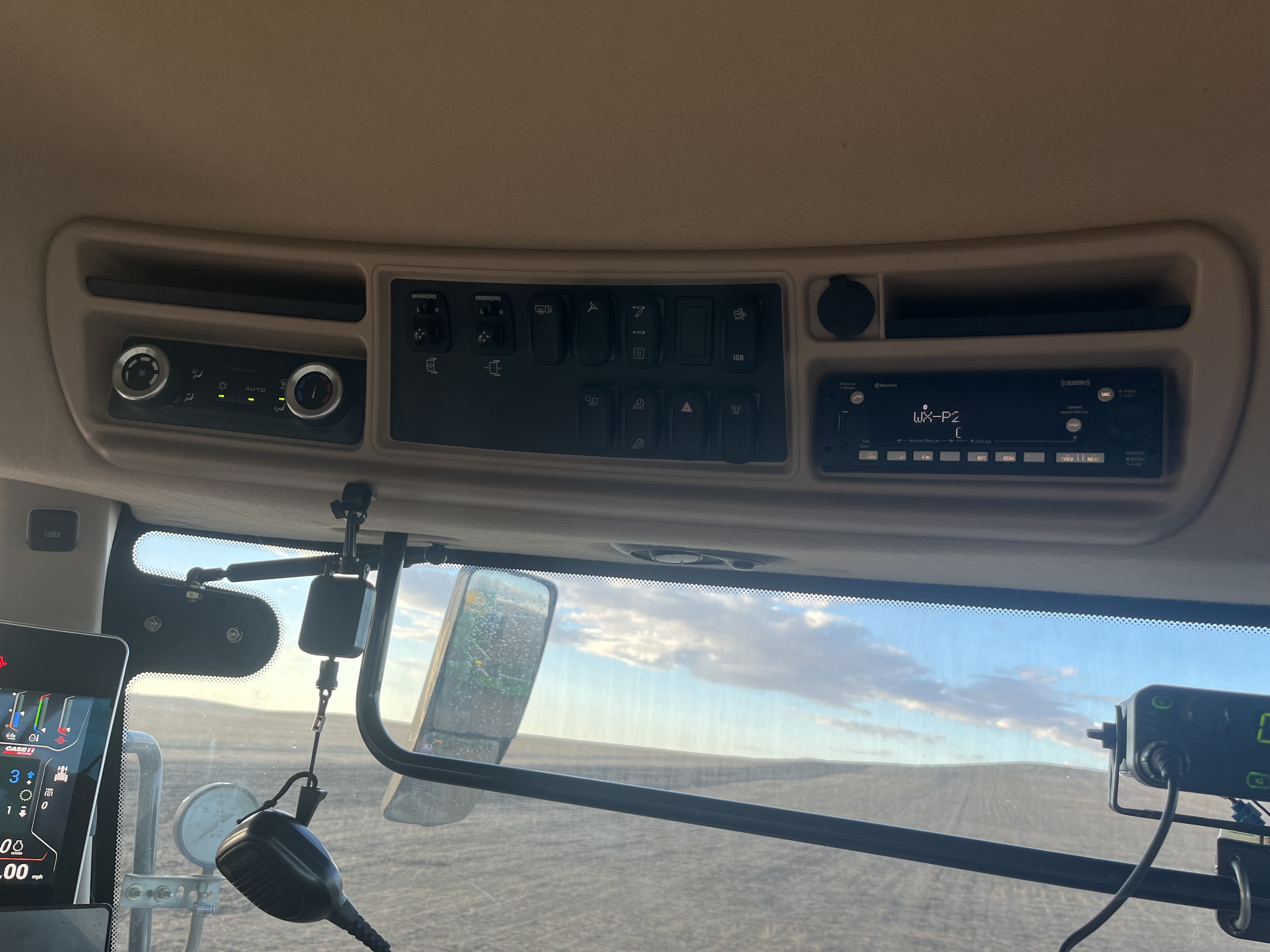 2022 Case IH STG620 Tractor