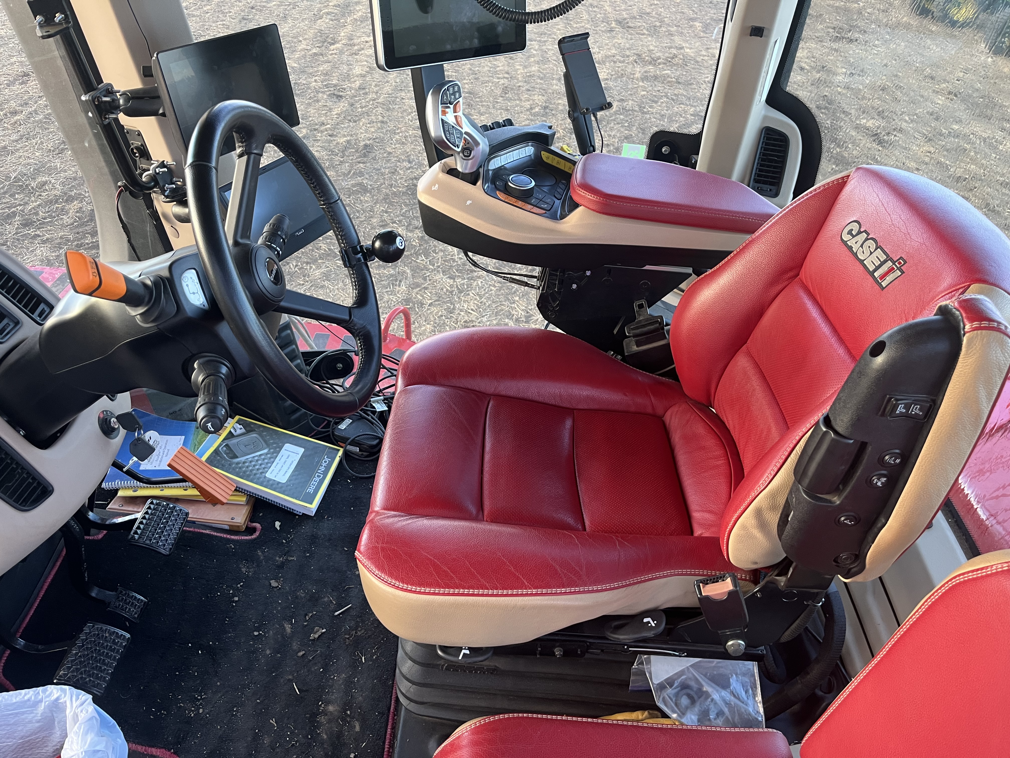 2022 Case IH STG620 Tractor