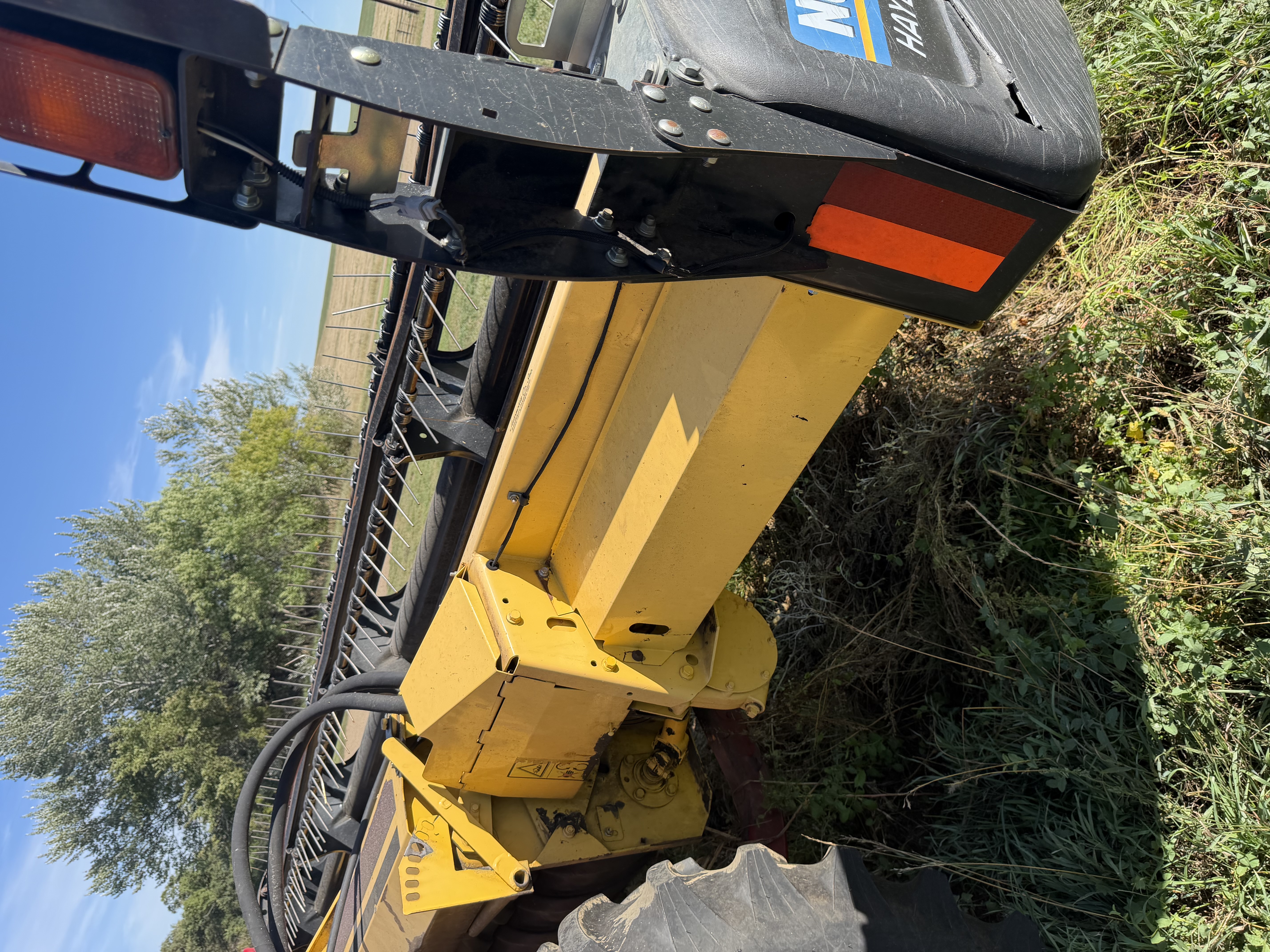 2010 New Holland H8040 Windrower