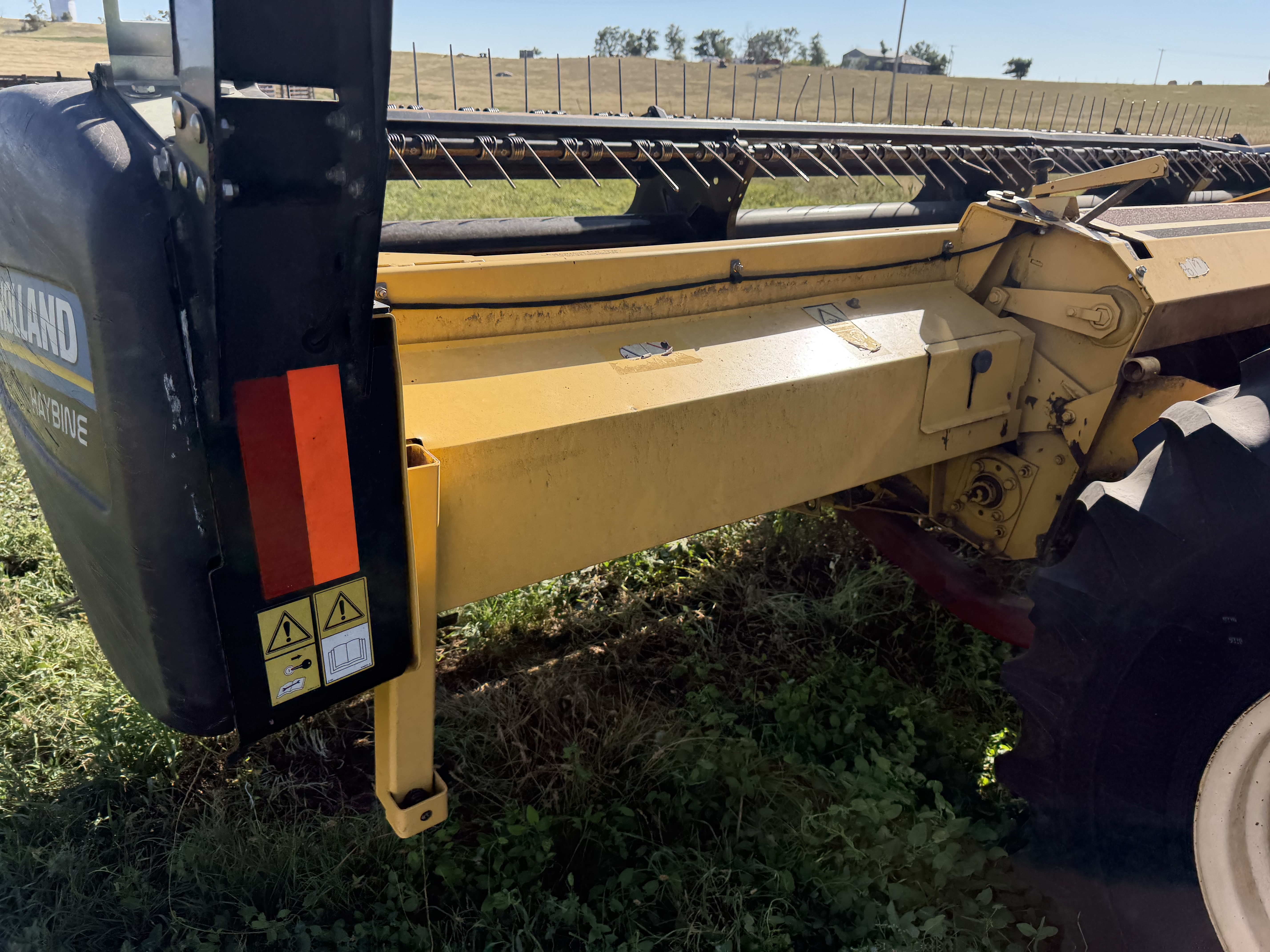 2010 New Holland H8040 Windrower