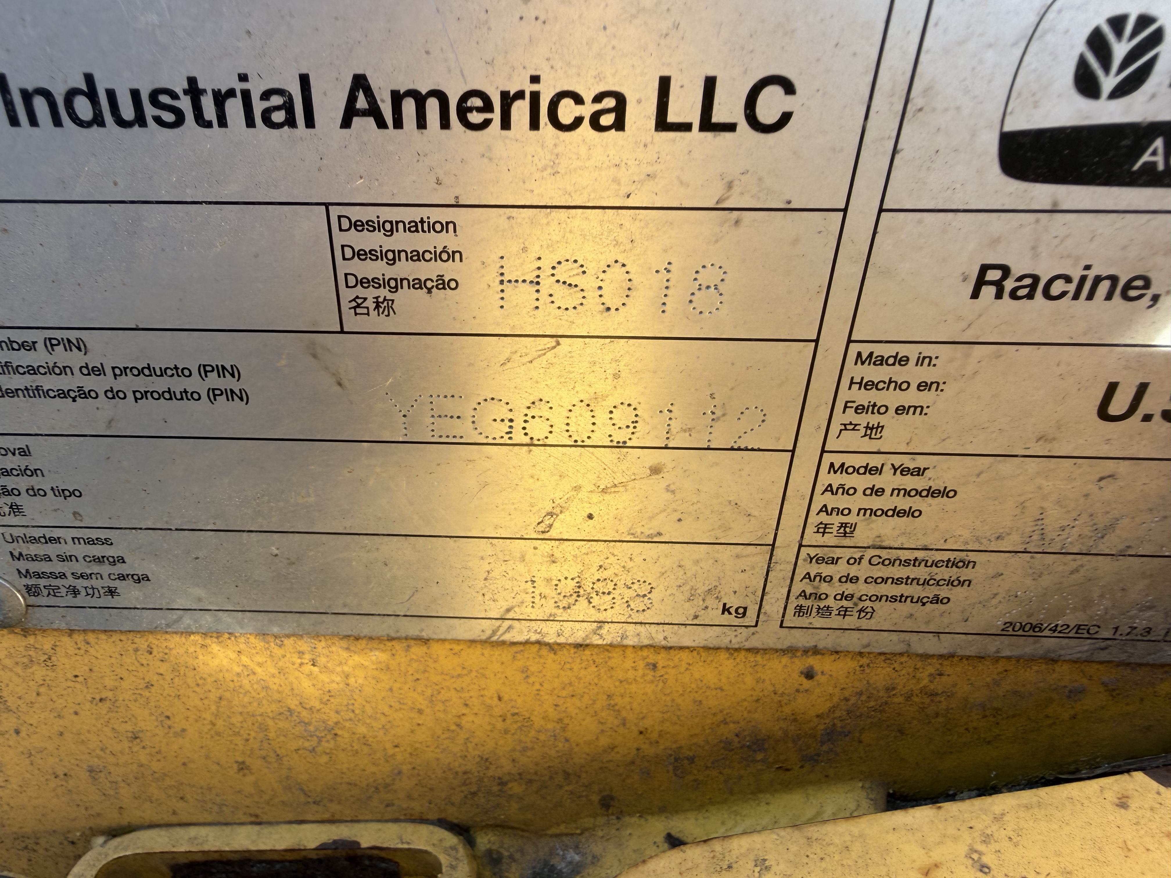 2010 New Holland H8040 Windrower