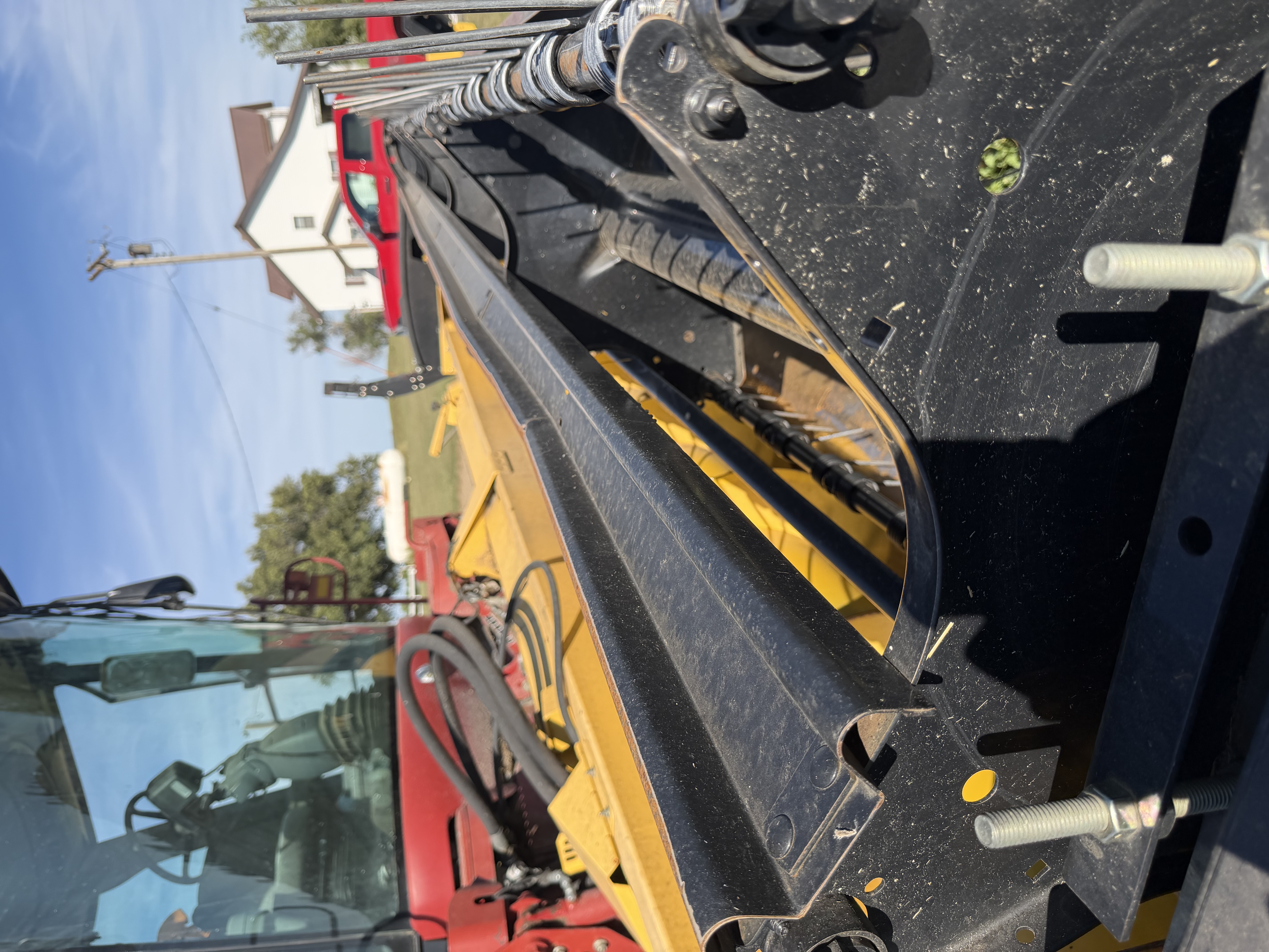 2010 New Holland H8040 Windrower