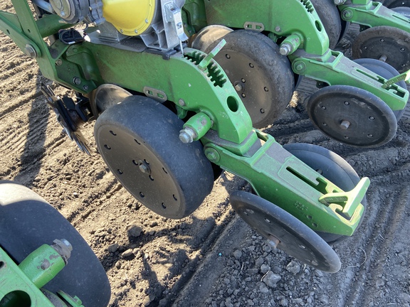 2008 John Deere DB44 Planter