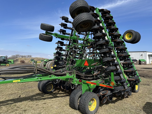 2019 John Deere 1890 Air Seeder