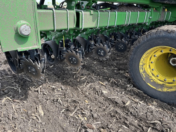 2022 John Deere DB66 Planter