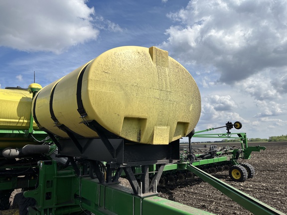 2022 John Deere DB66 Planter