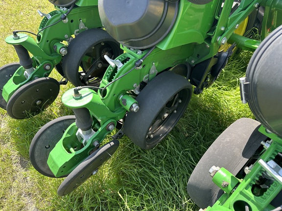 2022 John Deere DB66 Planter