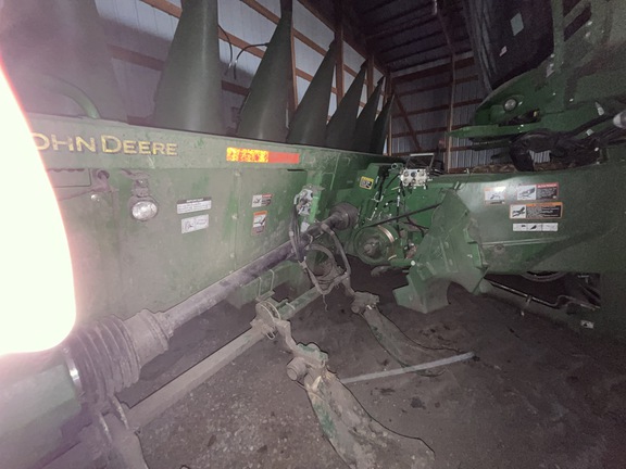 2013 John Deere 608C Header Corn Head