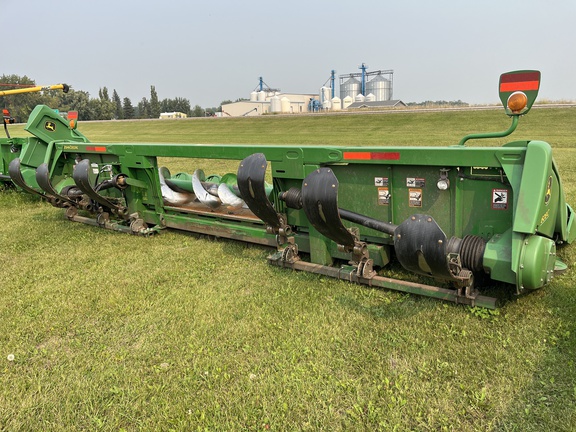 2013 John Deere 608C Header Corn Head