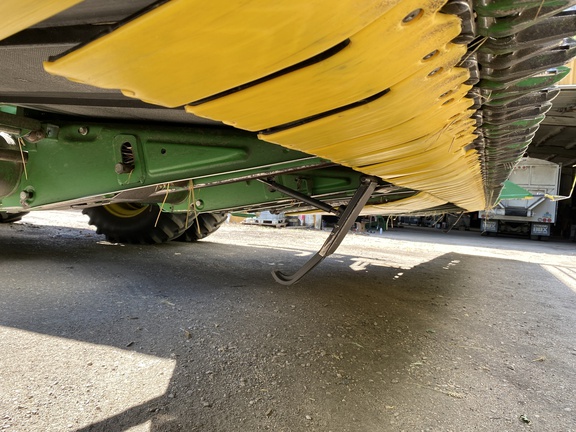 2013 John Deere 640FD Header Combine