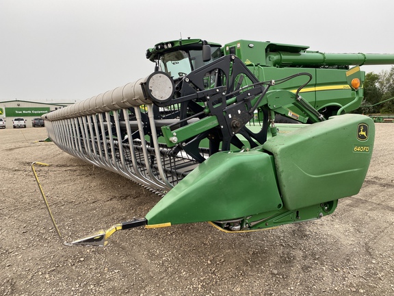 2013 John Deere 640FD Header Combine