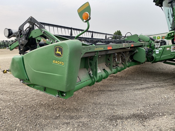 2013 John Deere 640FD Header Combine